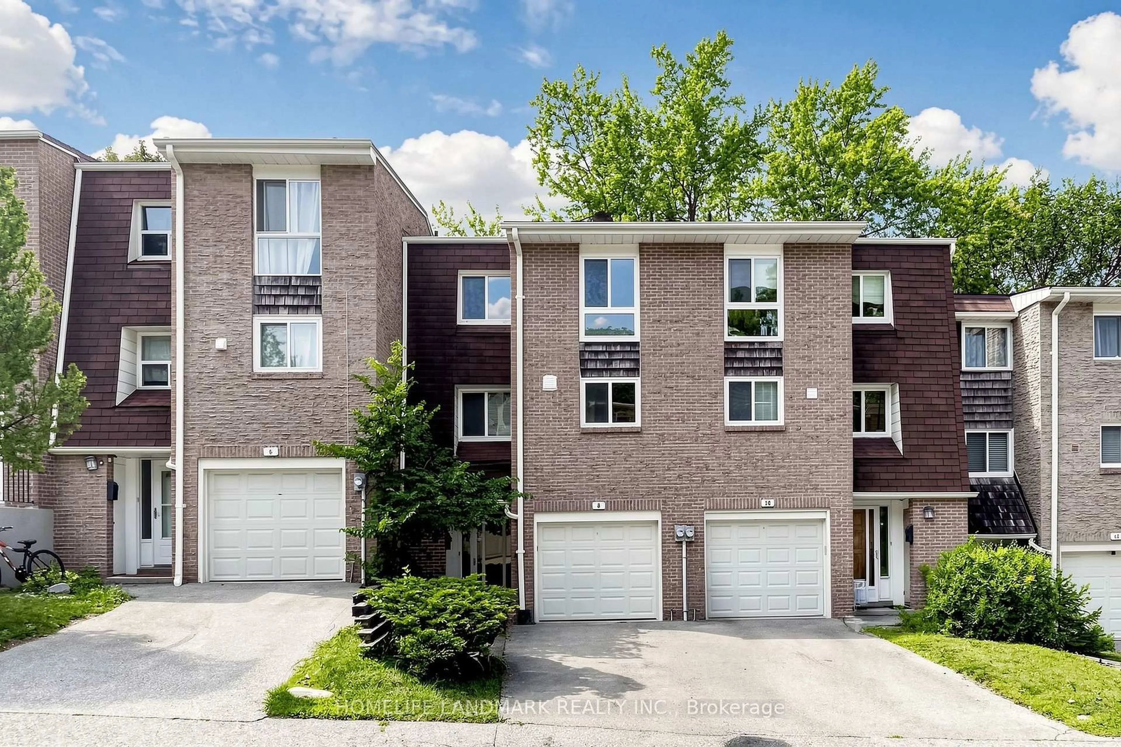 Home with brick exterior material, street for 8 Rusty Crest Way, Toronto Ontario M2J 2Y4