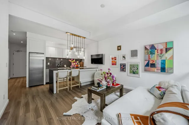 8 Charlotte St #202, Toronto 2