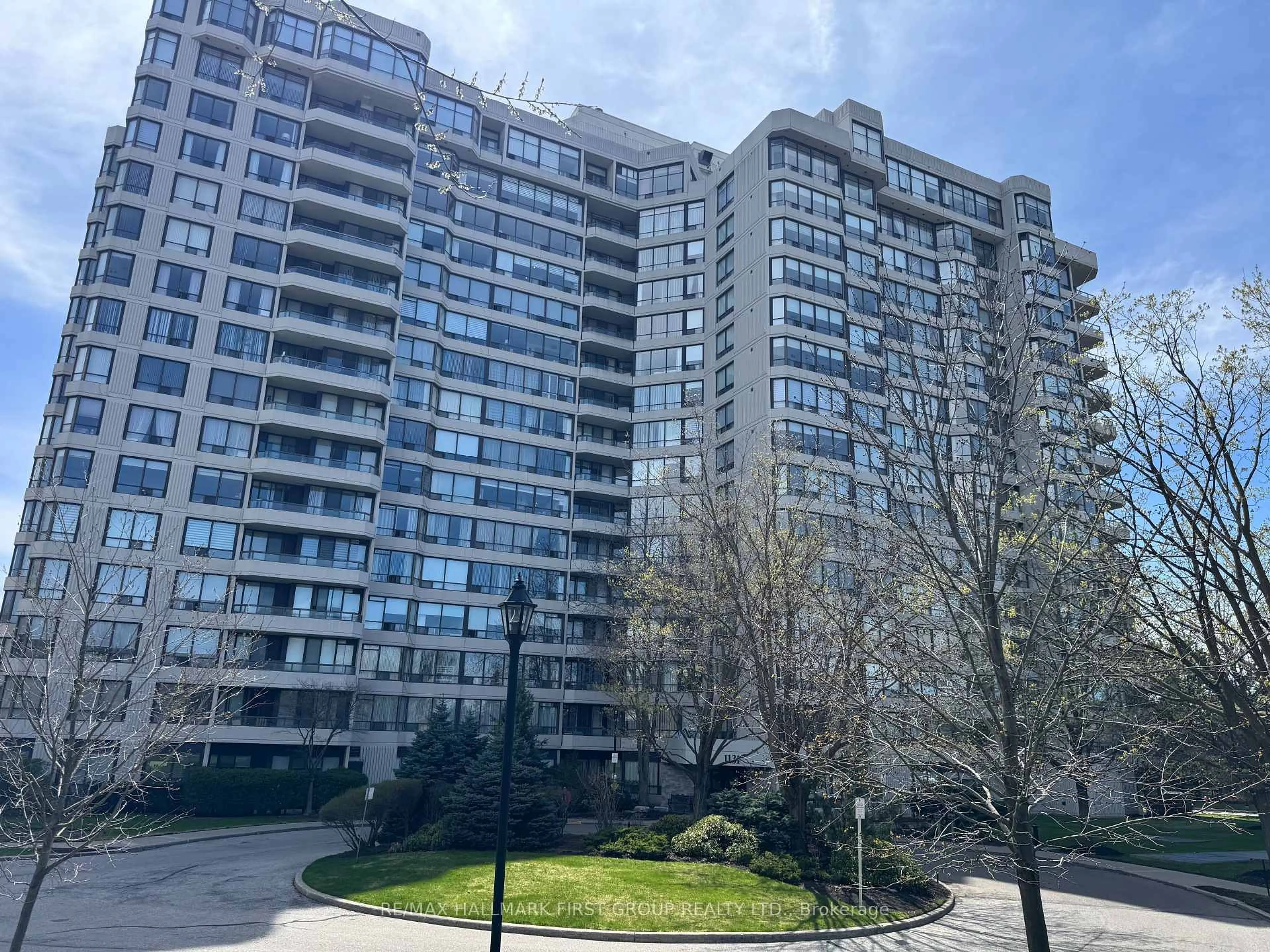 A pic from outside/outdoor area/front of a property/back of a property/a pic from drone, city buildings view from balcony for 1131 Steeles Ave #601, Toronto Ontario M2R 3W8