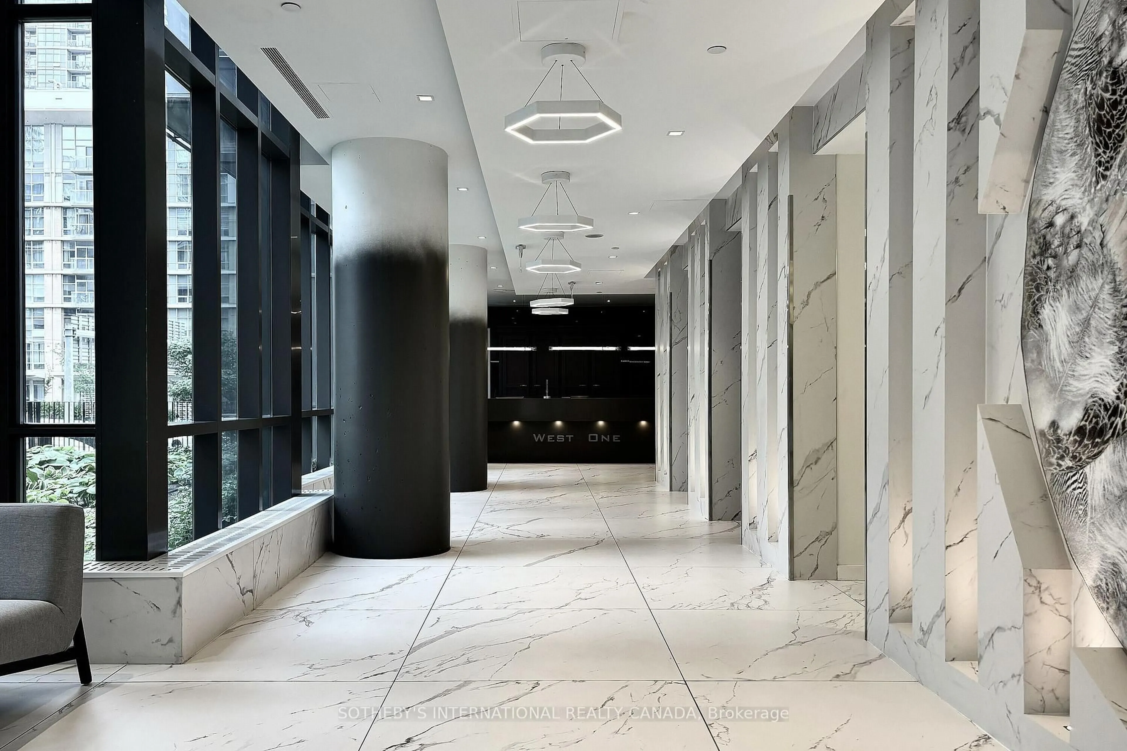 Indoor foyer for 11 Brunel Crt #1216, Toronto Ontario M5V 3Y3