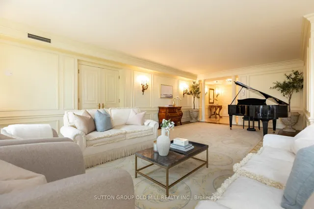 38 Avenue Rd #700, Toronto 5