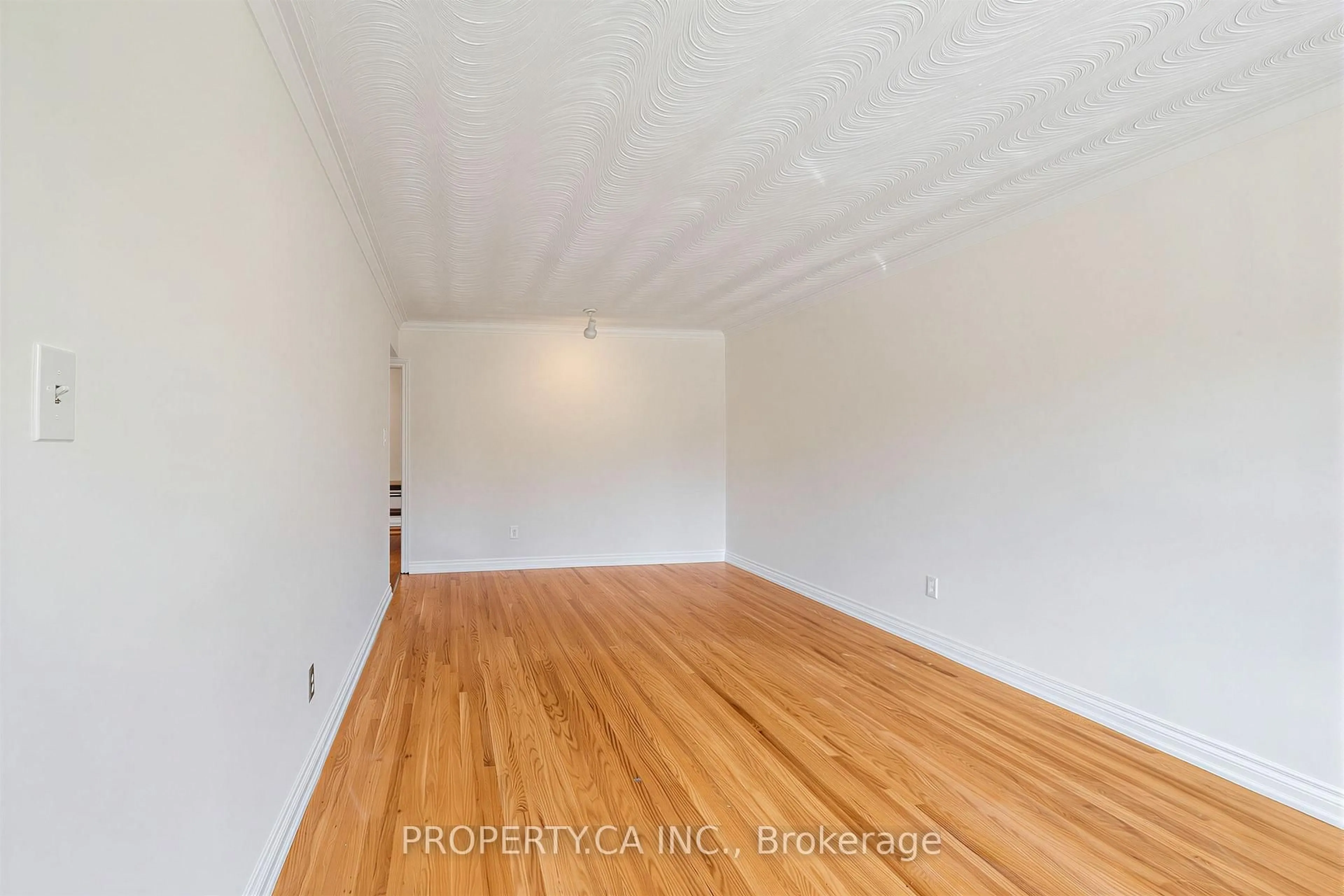A pic of a room for 48 Santa Barbara Rd, Toronto Ontario M2N 2C2