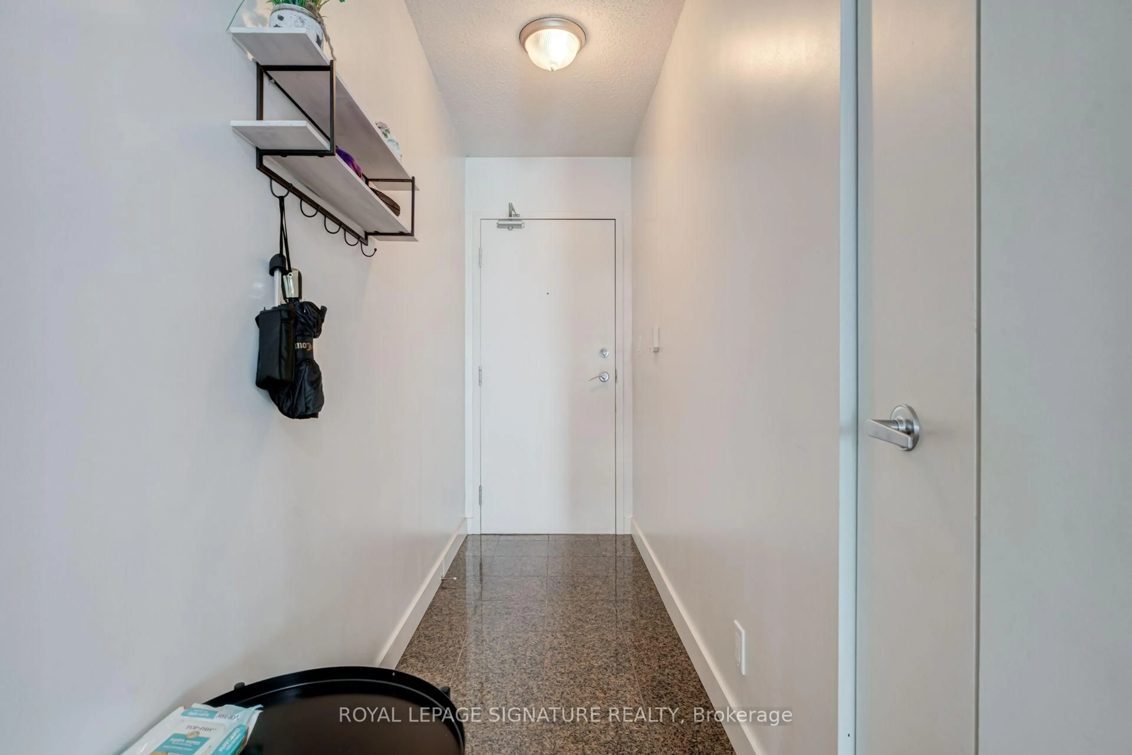 Unknown for 381 Front St #2101, Toronto Ontario M5V 3R8