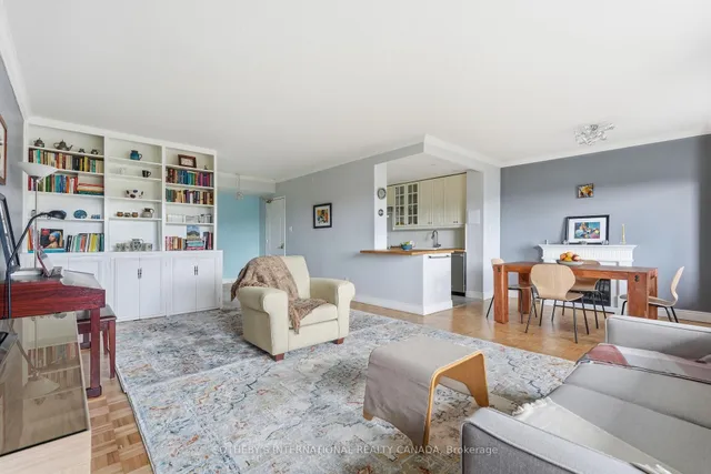 21 Dale Ave #947, Toronto 2