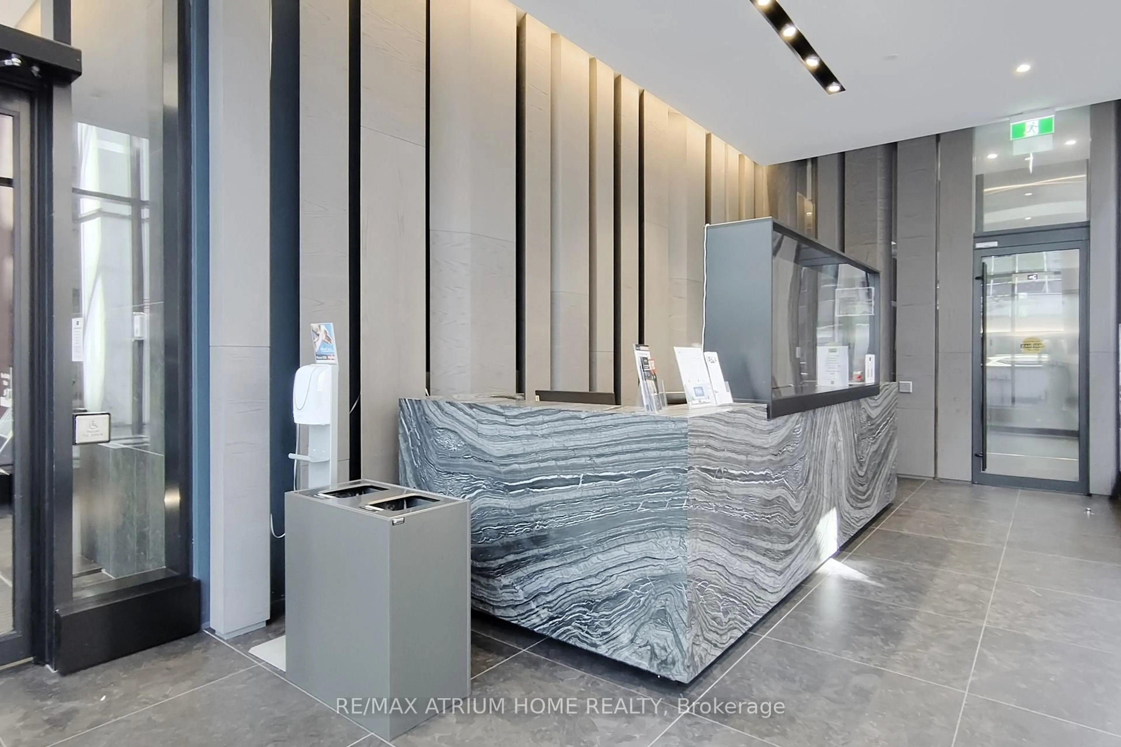 Lobby for 20 LOMBARD St #3505, Toronto Ontario M5C 0A7