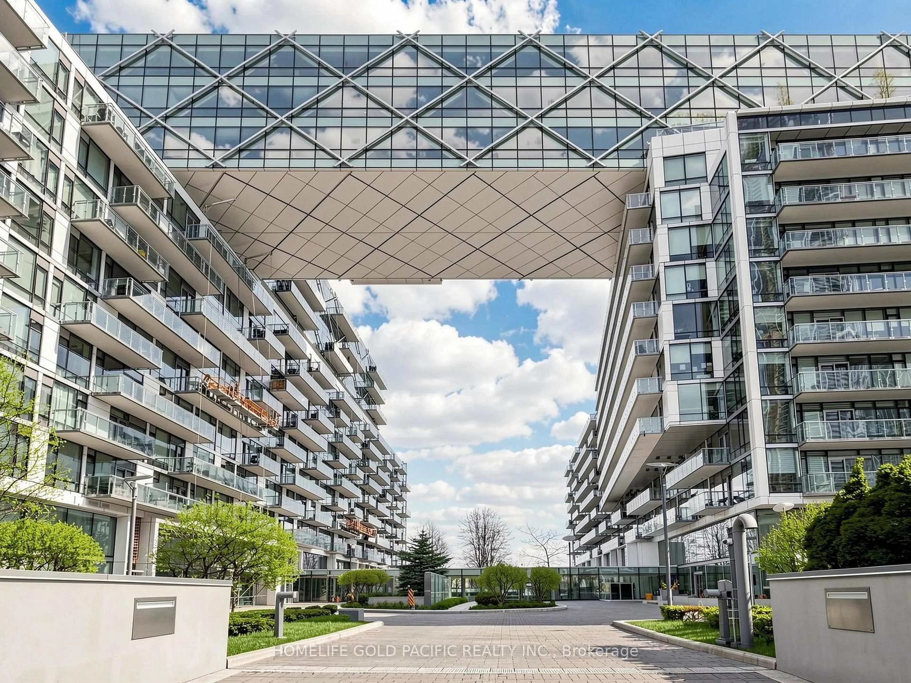 Indoor foyer for 39 Queens Quay #732, Toronto Ontario M5E 0A5