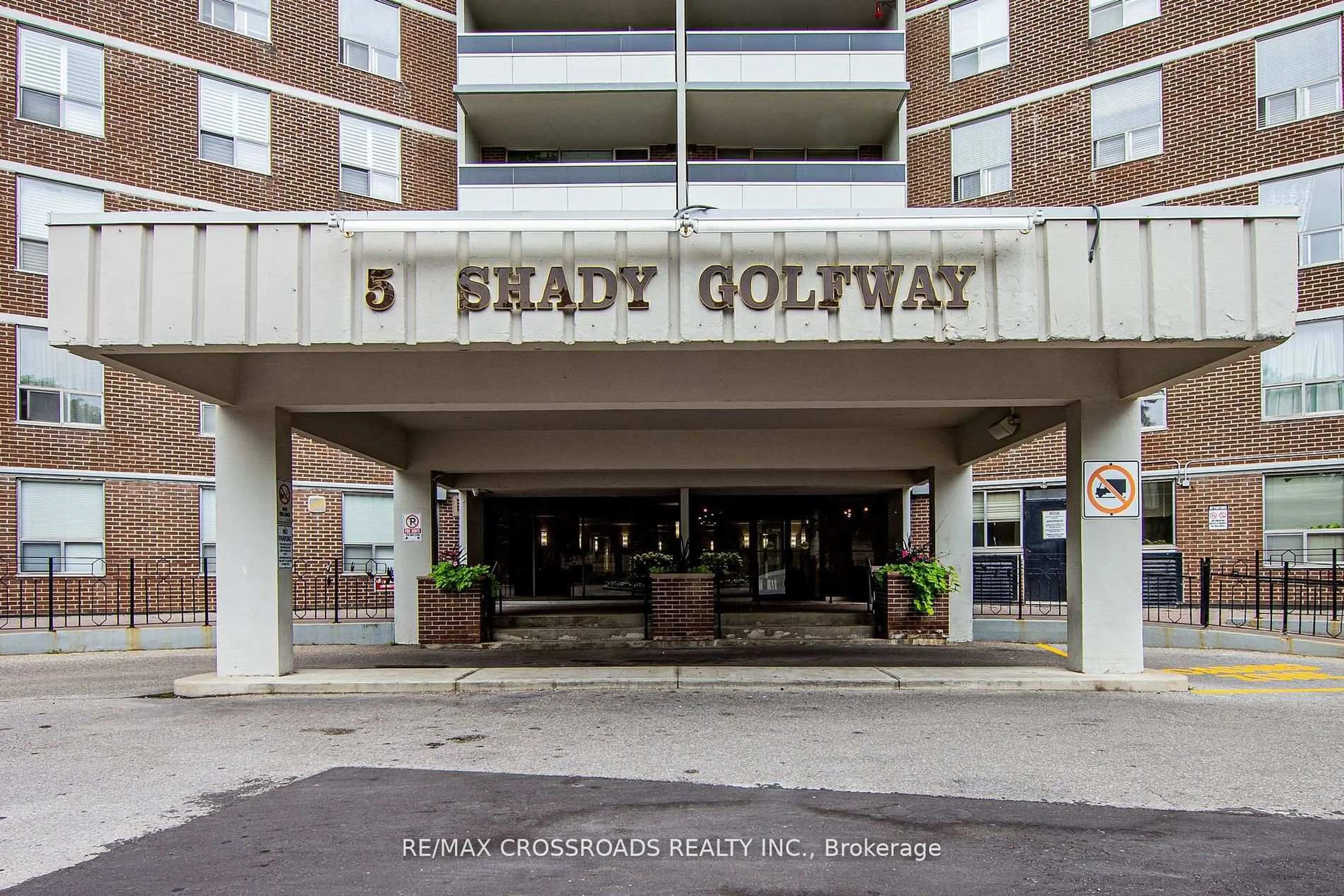 Indoor entryway for 5 Shady Gfwy #205, Toronto Ontario M3C 3A5