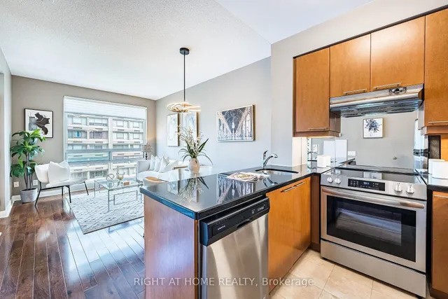 1121 Bay St #1106, Toronto 3