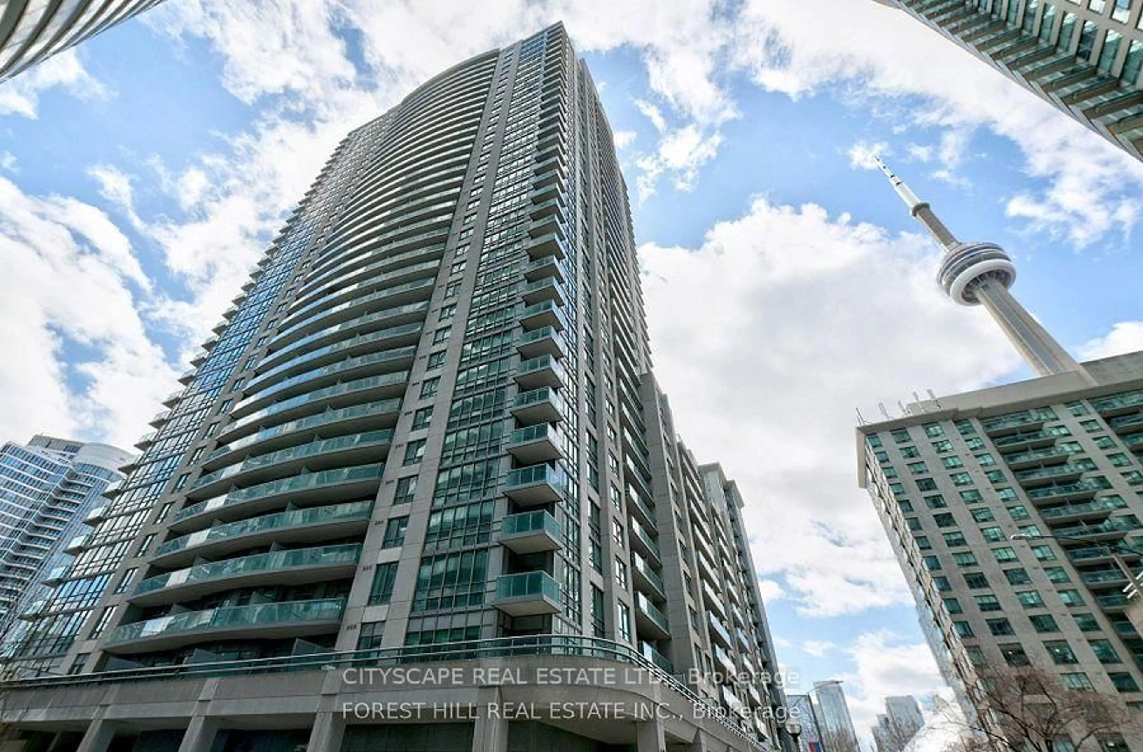 Unknown for 19 Grand Trunk #2915, Toronto Ontario M5J 3A3