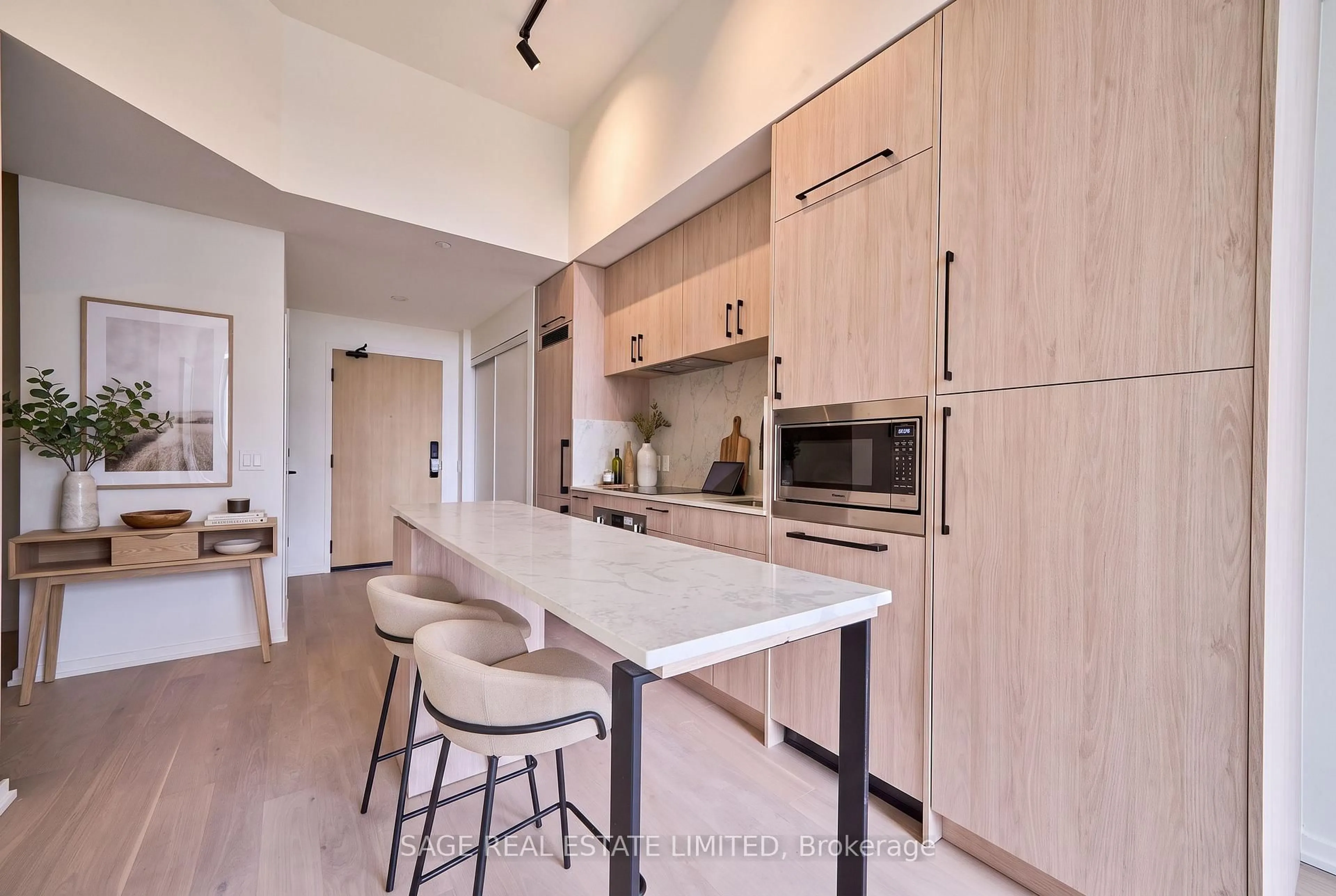 Open concept kitchen, unknown for 109 Erskine Ave #608, Toronto Ontario M4P 1Y5