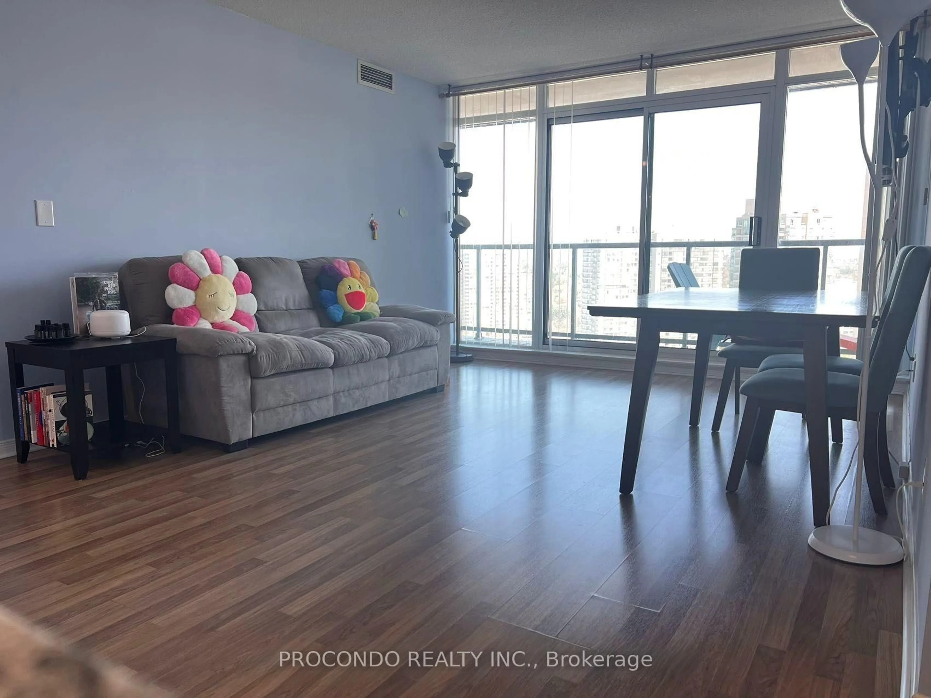 Living room with furniture, unknown for 5508 Yonge St #2308, Toronto Ontario M2N 7L2