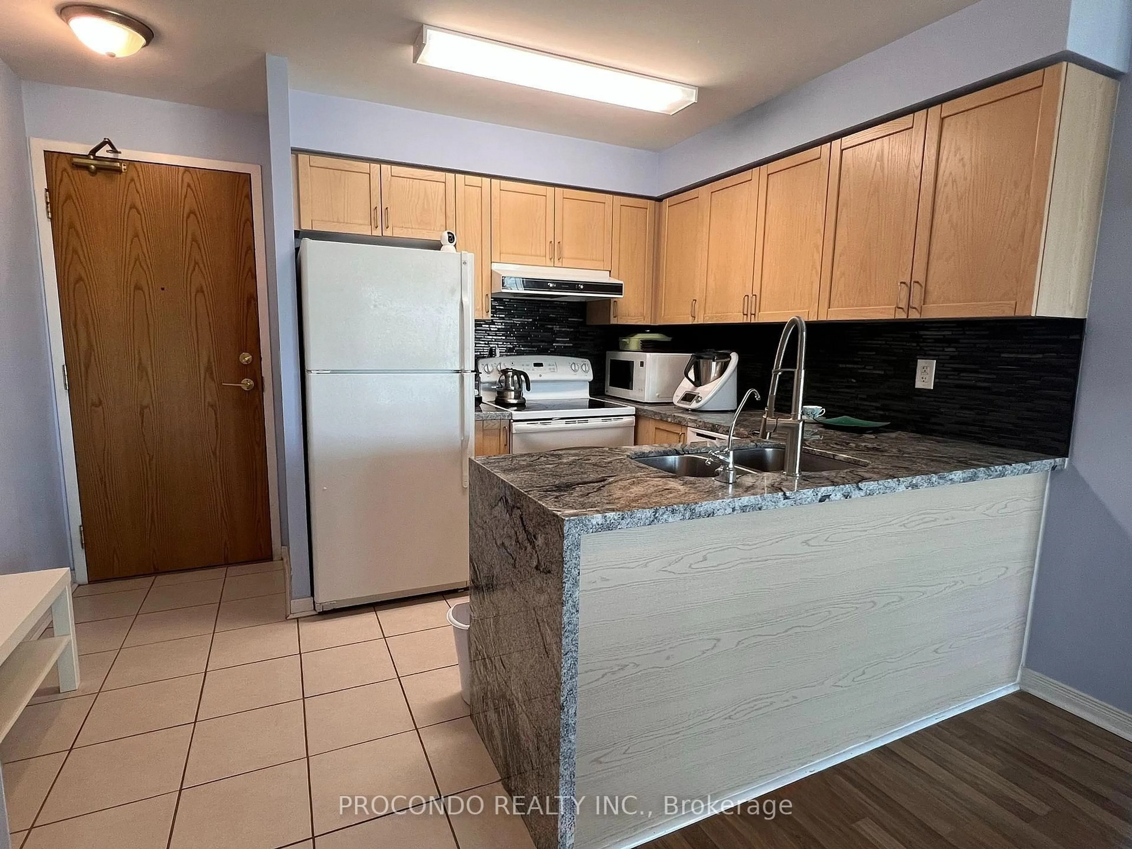 Standard kitchen, unknown for 5508 Yonge St #2308, Toronto Ontario M2N 7L2