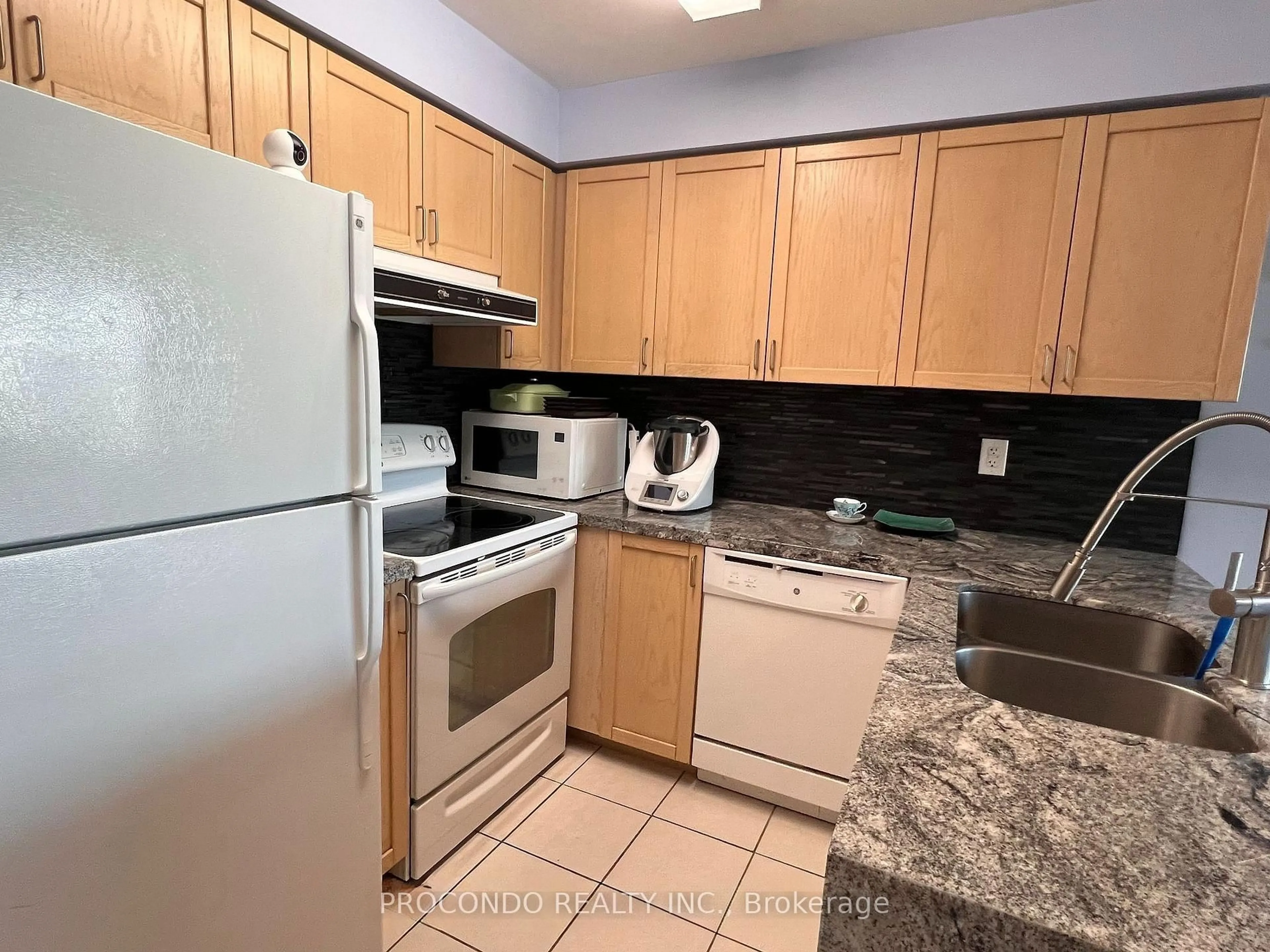 Standard kitchen, unknown for 5508 Yonge St #2308, Toronto Ontario M2N 7L2