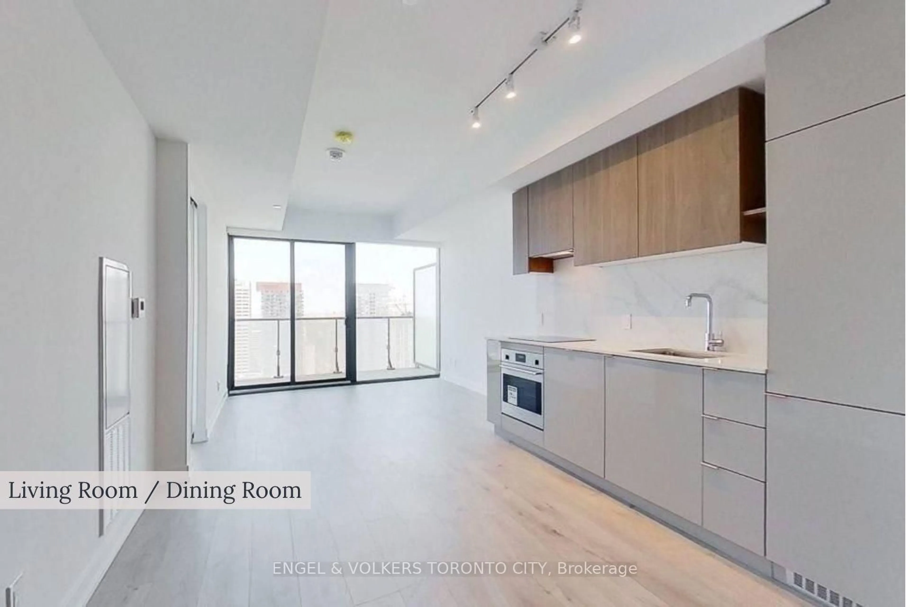 Open concept kitchen, unknown for 161 Roehampton Ave #4211, Toronto Ontario M4P 1P9