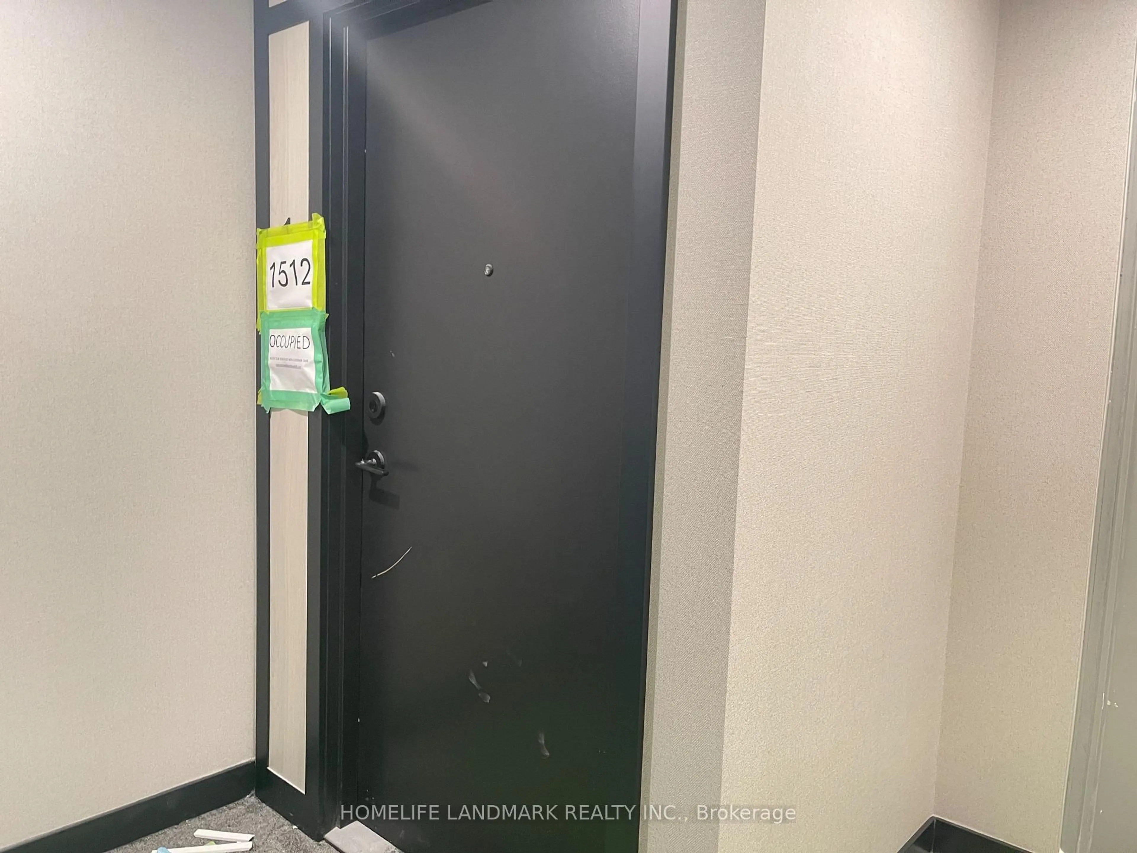 Indoor foyer for 91 Montclair Ave #1512, Toronto Ontario M5P 0B1