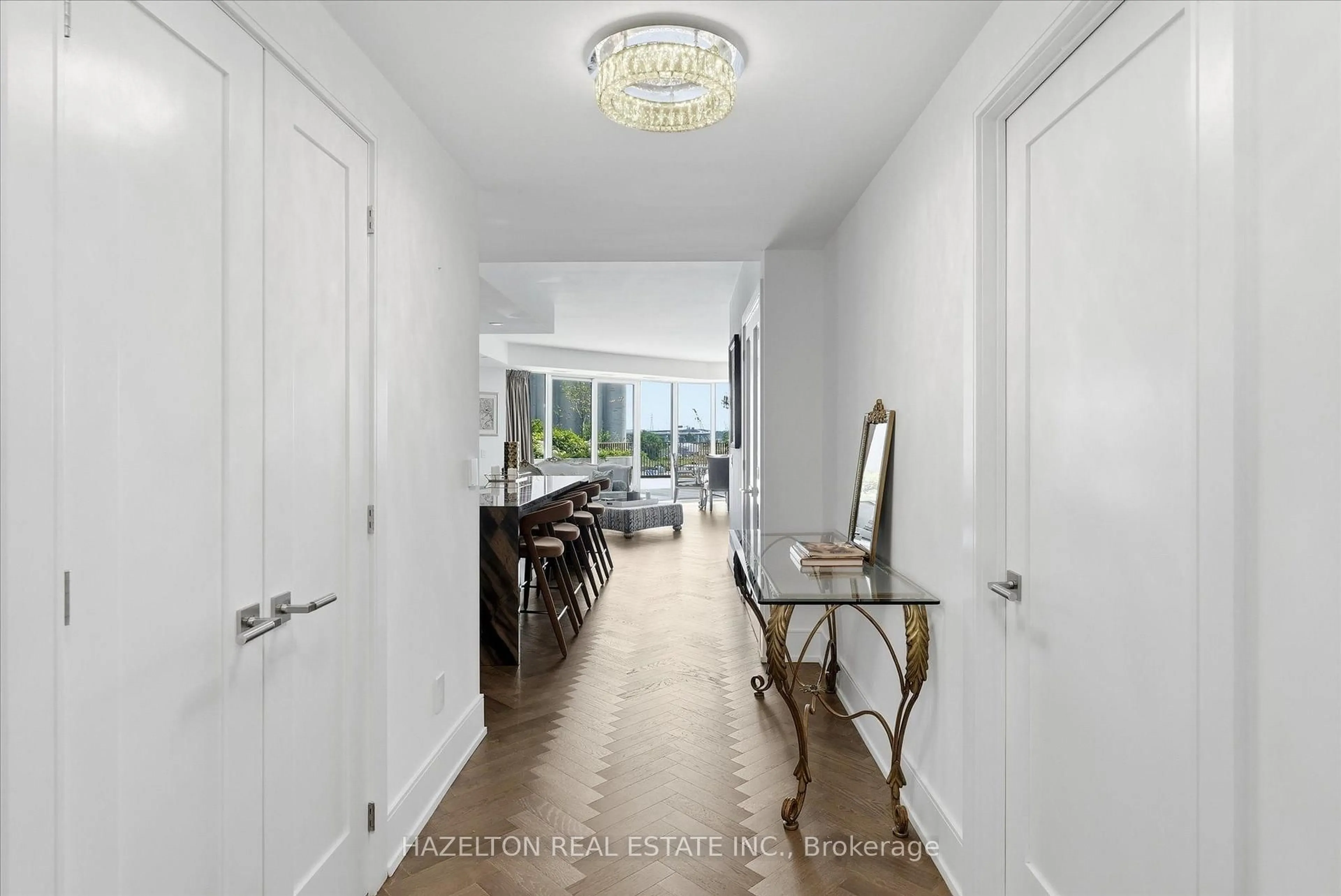 Indoor entryway for 155 Merchants Wharf #304, Toronto Ontario M5A 0Y4