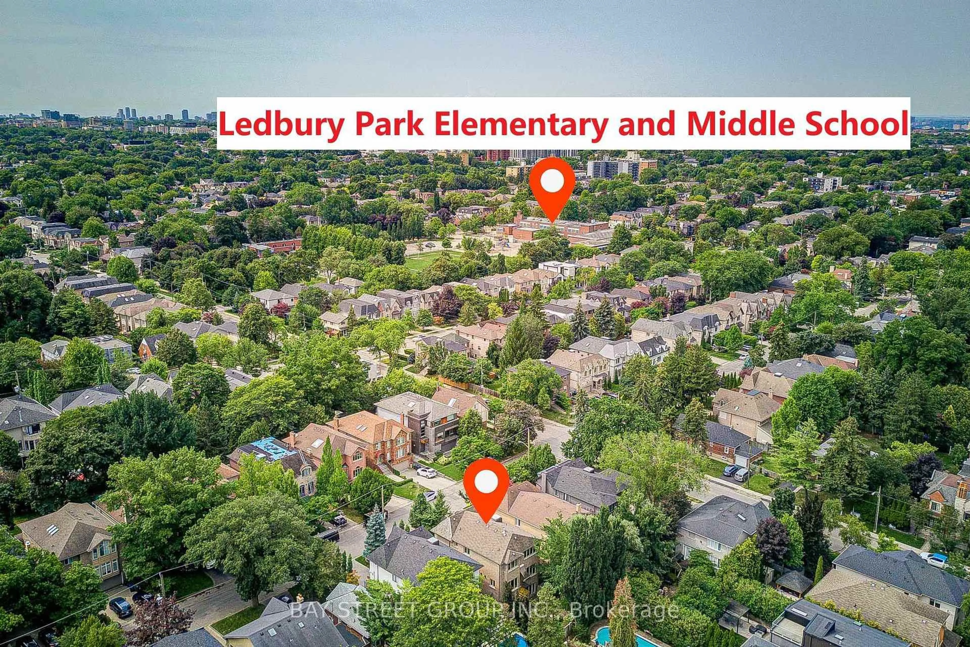 A pic from outside/outdoor area/front of a property/back of a property/a pic from drone, city buildings view from balcony for 500 Deloraine Ave, Toronto Ontario M5M 2B8