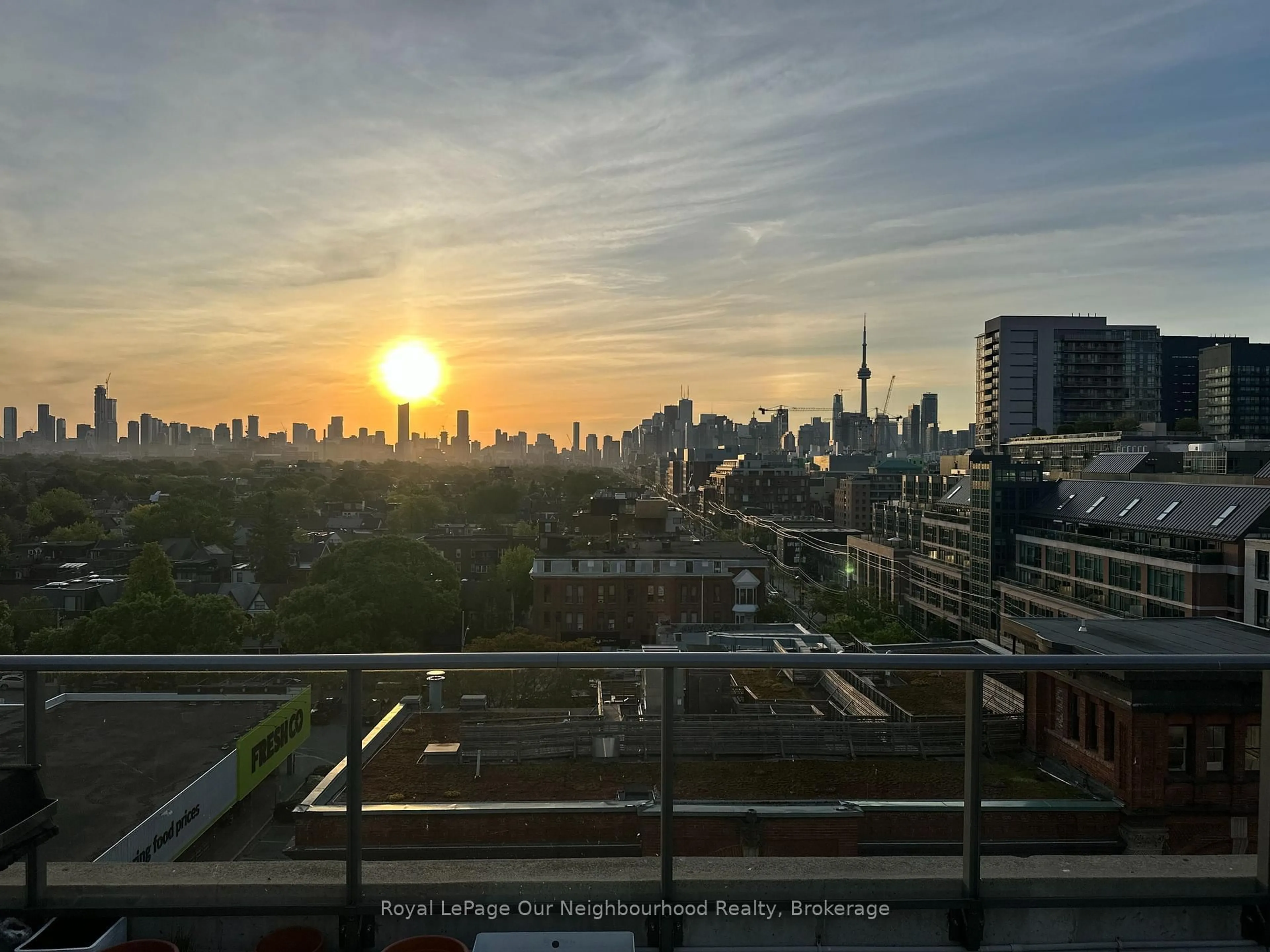 Unknown for 2 Gladstone Ave #308, Toronto Ontario M6J 0B2