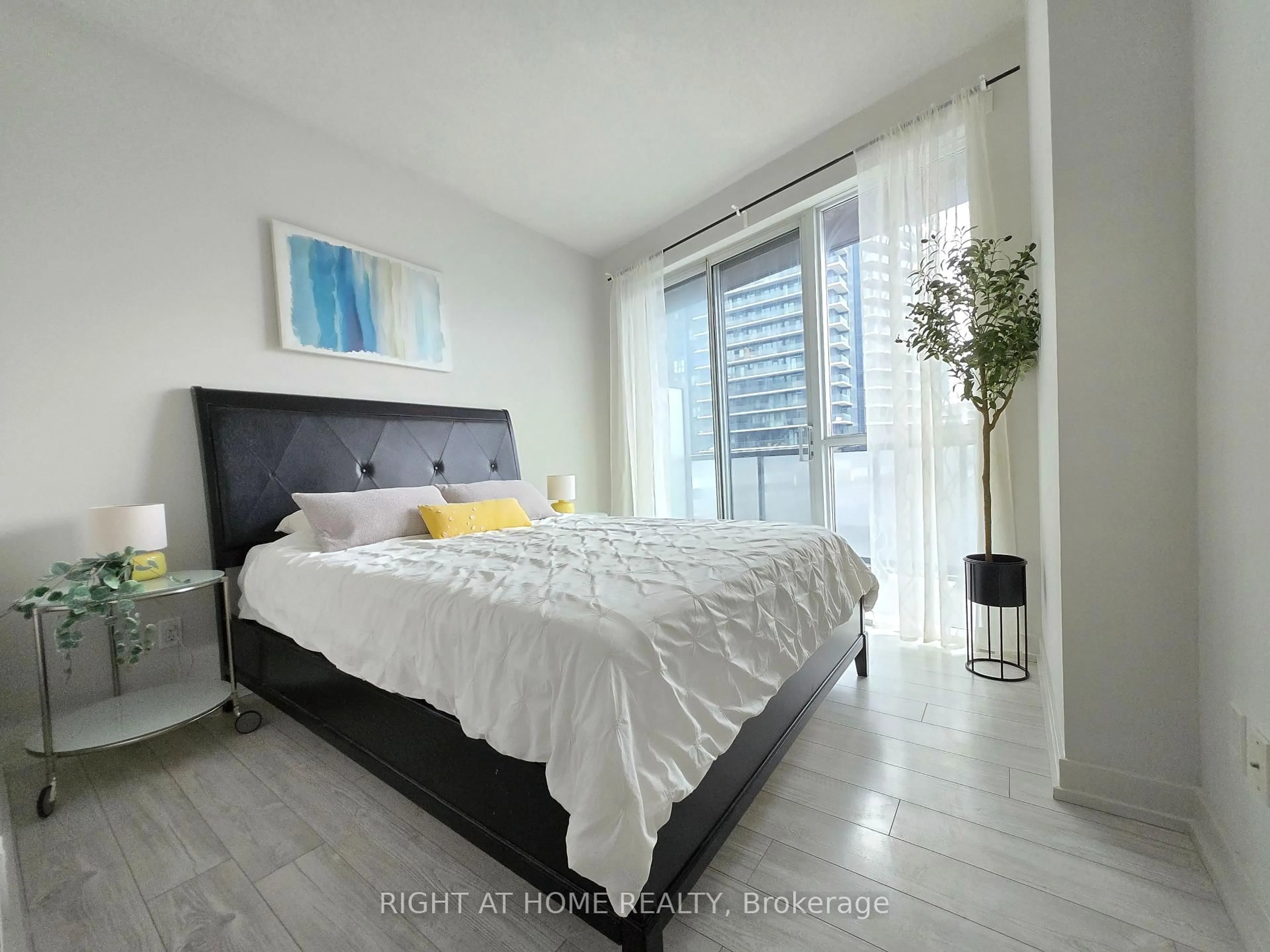 Bedroom with bed, unknown for 20 BRUYERES Mews #903, Toronto Ontario M5V 0G8