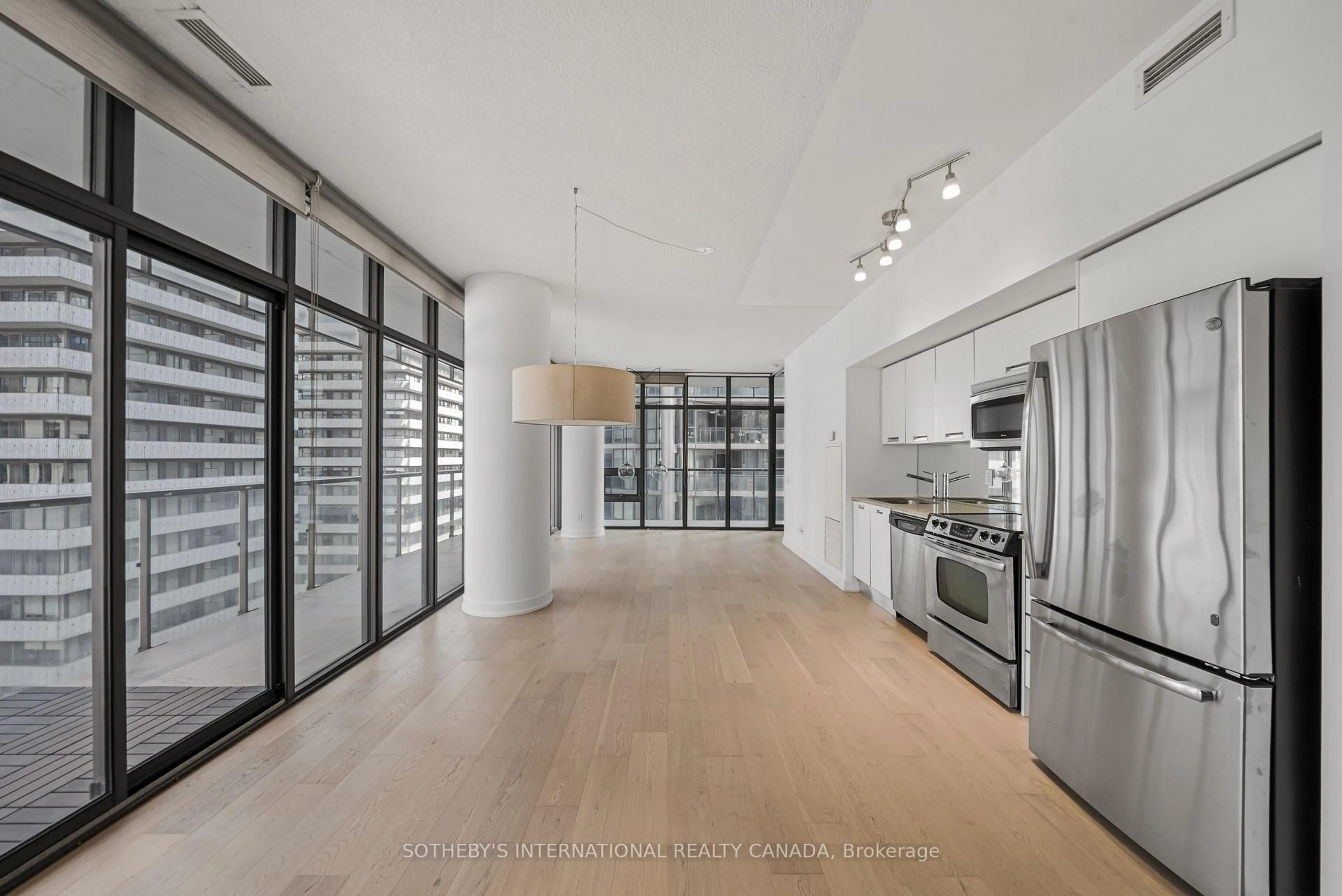 Open concept kitchen, unknown for 33 Charles St #1611, Toronto Ontario M4Y 0A2
