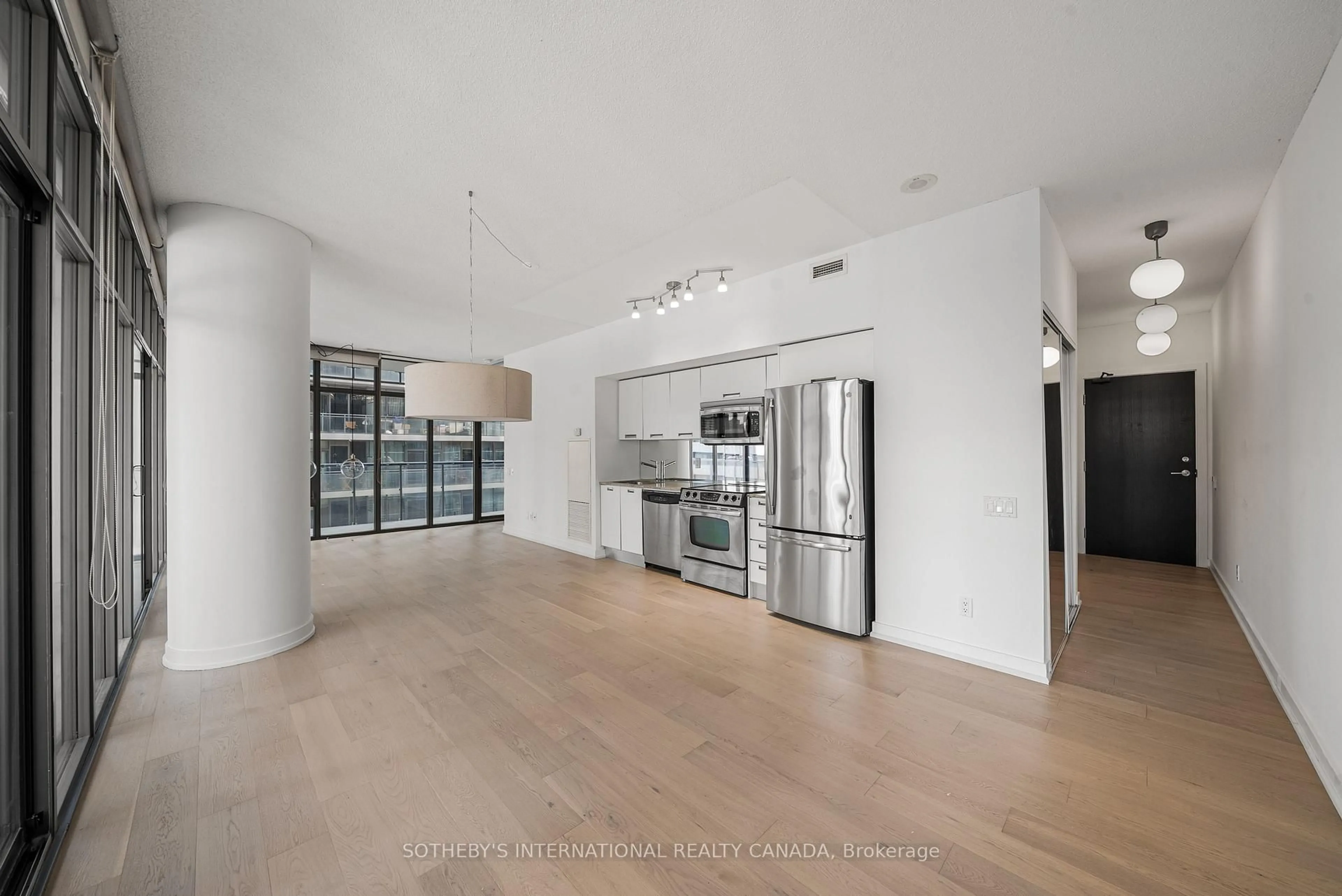 Open concept kitchen, unknown for 33 Charles St #1611, Toronto Ontario M4Y 0A2