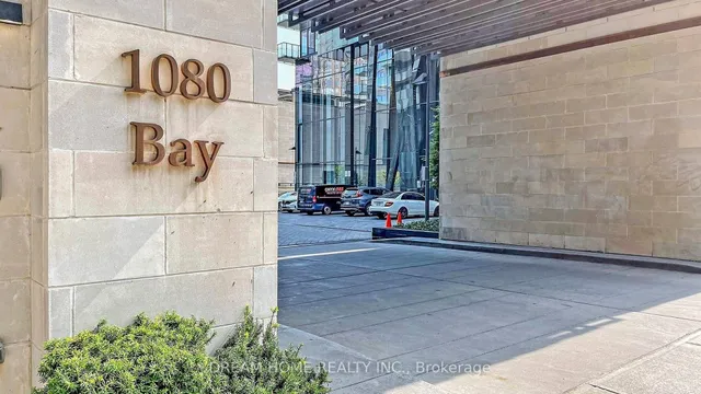 1080 Bay St #709, Toronto 3