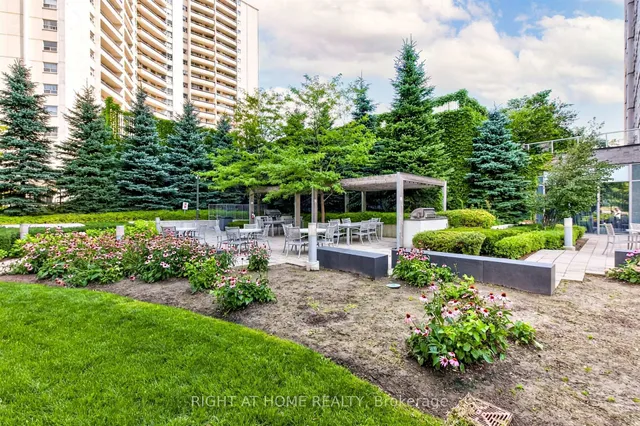 18 Graydon Hall Dr #509, Toronto 4