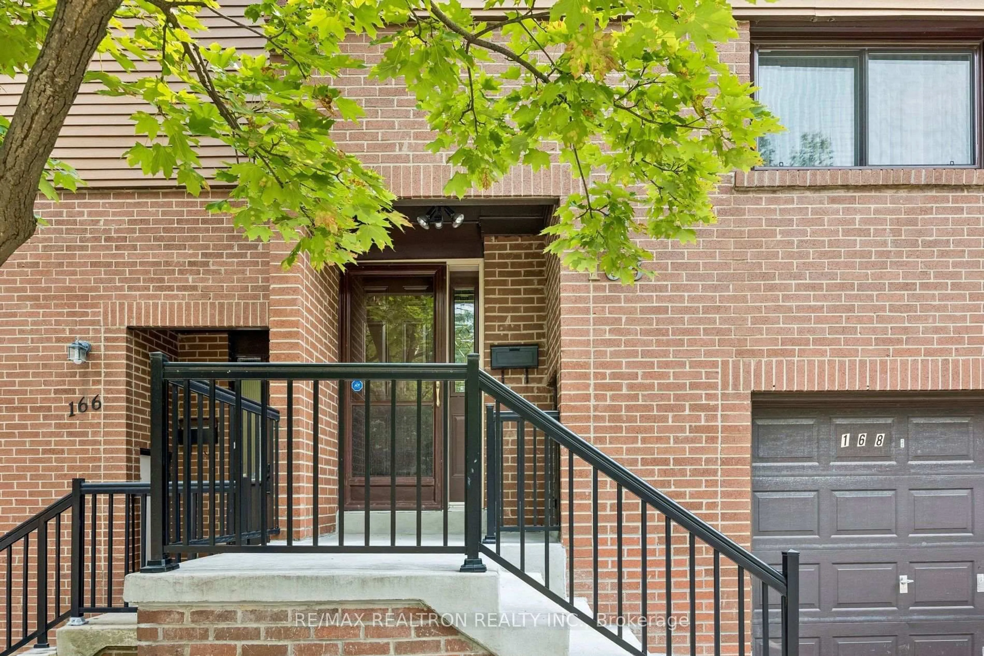 Home with brick exterior material, street for 168 Song Meadoway, Toronto Ontario M2H 2T7