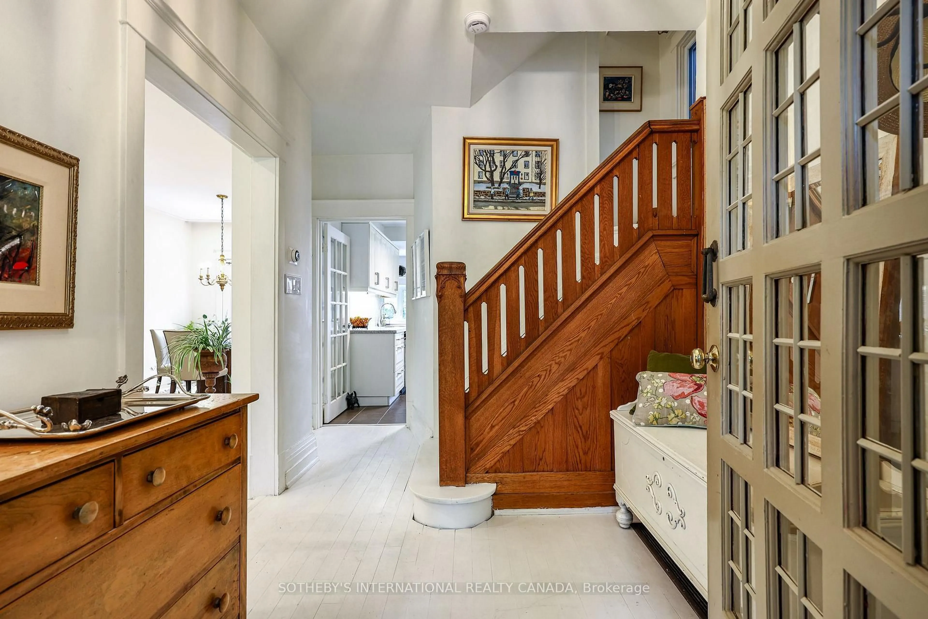 Indoor entryway for 129 Stibbard Ave, Toronto Ontario M4P 2B9
