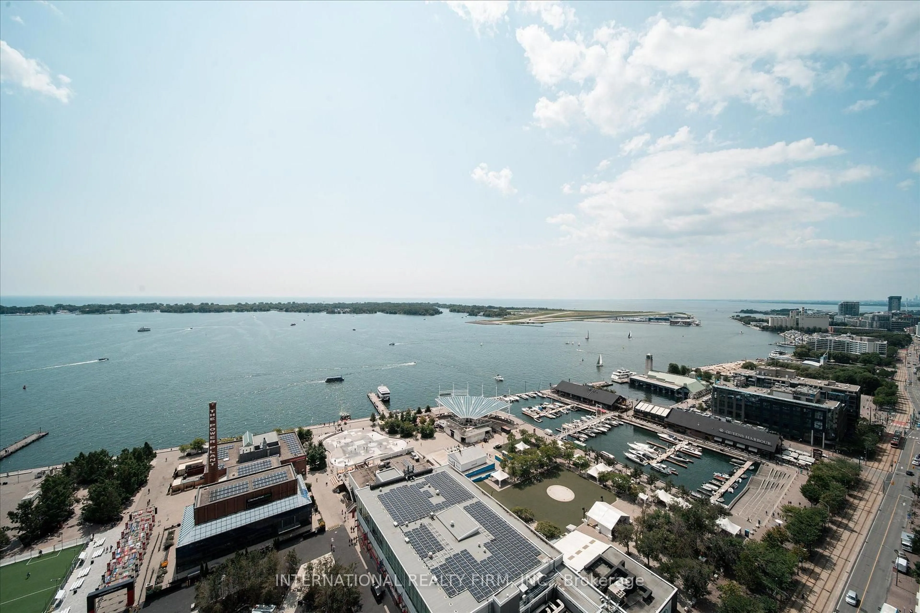 Unknown for 218 Queens Quay #Ph4, Toronto Ontario M5J 2Y6