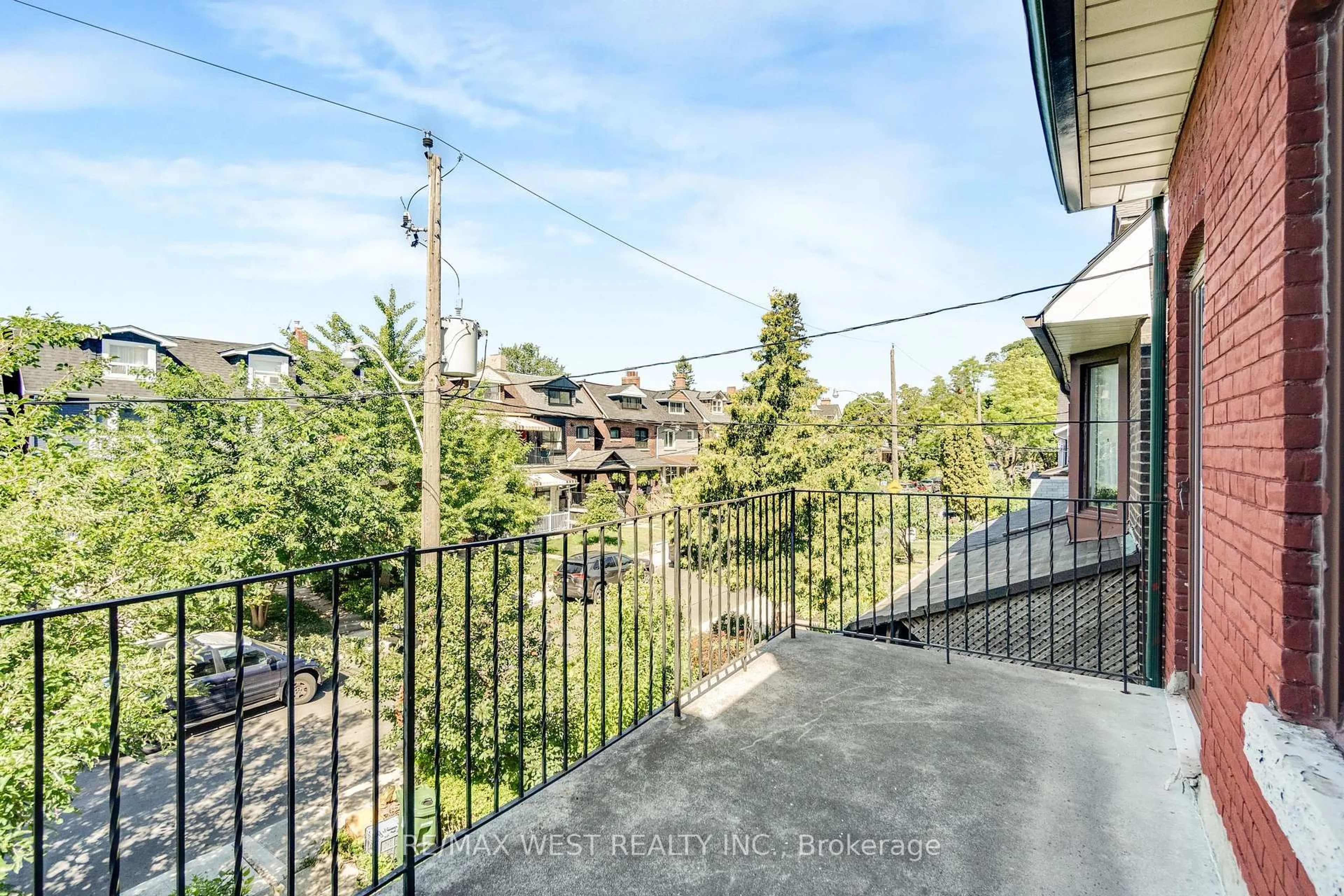 Patio, unknown for 649 Crawford St, Toronto Ontario M6G 3K1