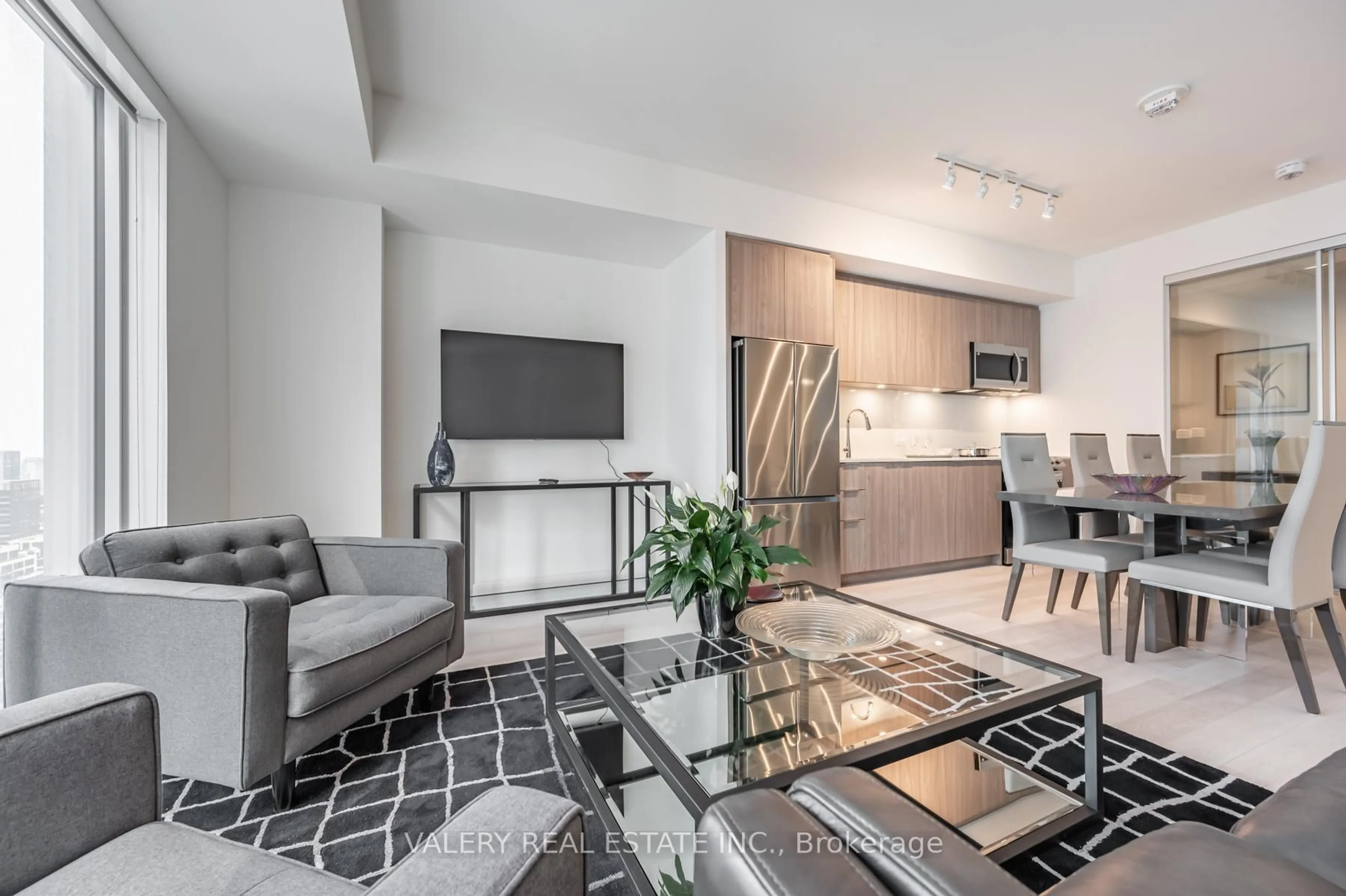 Living room with furniture, unknown for 357 King St #3109, Toronto Ontario M5V 0S7