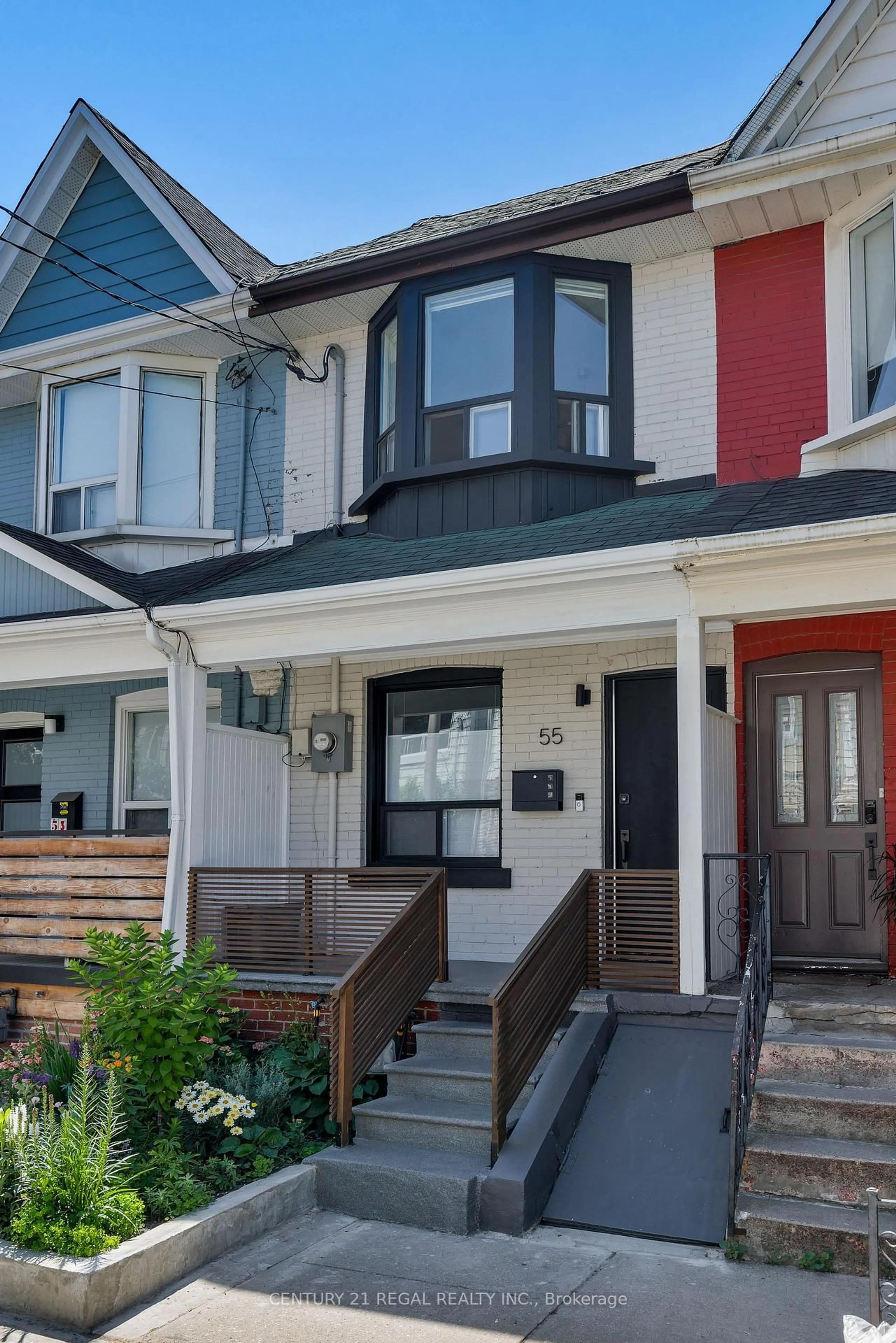 Home with vinyl exterior material, street for 55 Shirley St, Toronto Ontario M6K 1T2