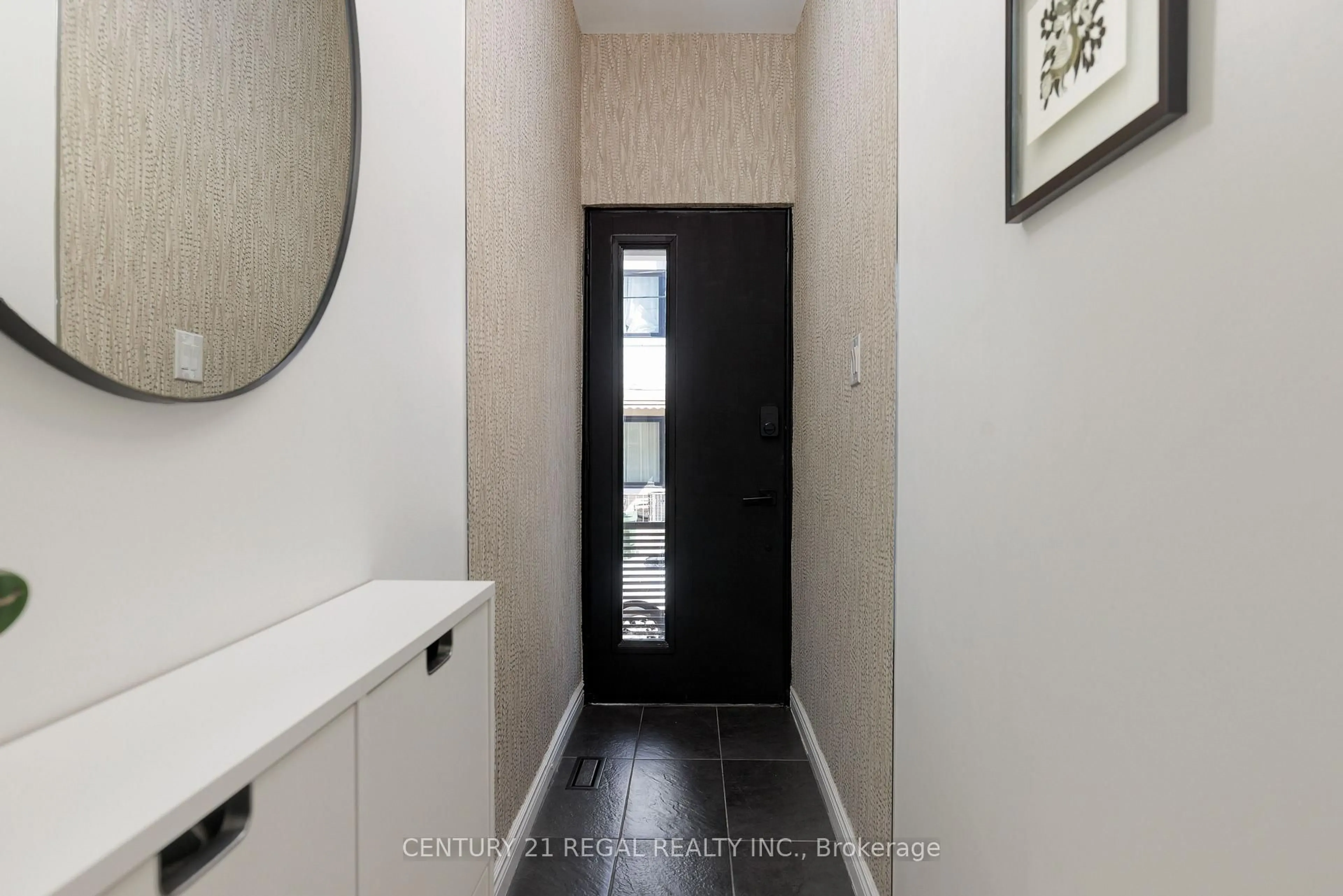 Indoor entryway for 55 Shirley St, Toronto Ontario M6K 1T2