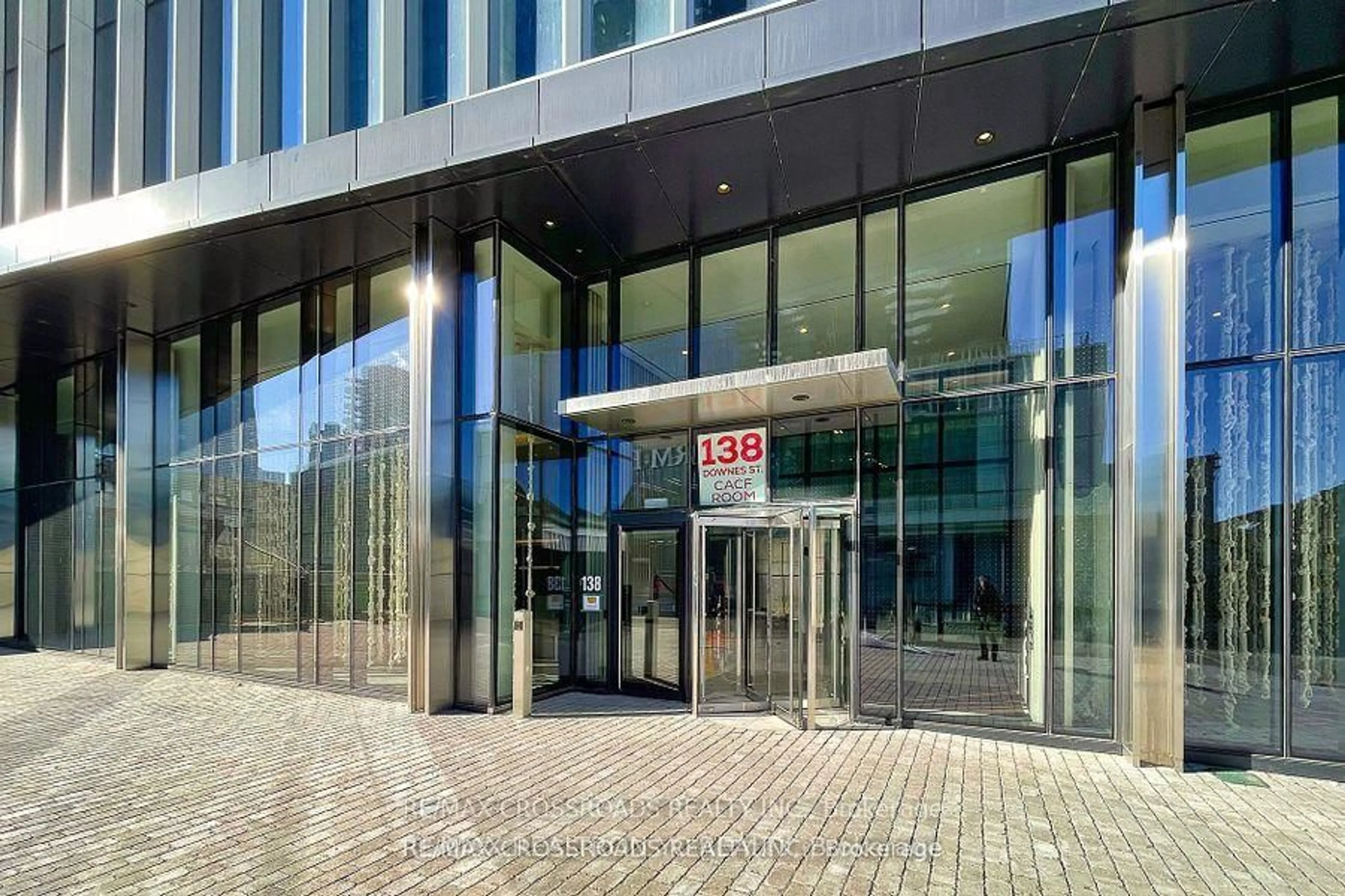 Indoor foyer for 138 Downes St #5306, Toronto Ontario M5E 0E4