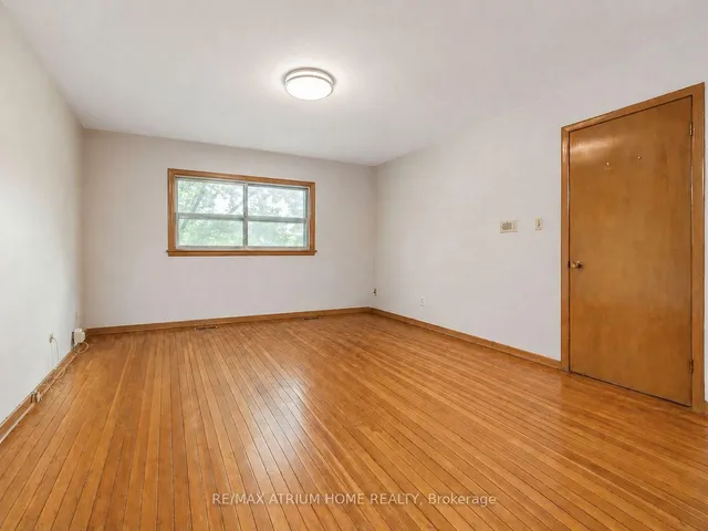 522 Cummer Ave, Toronto 5