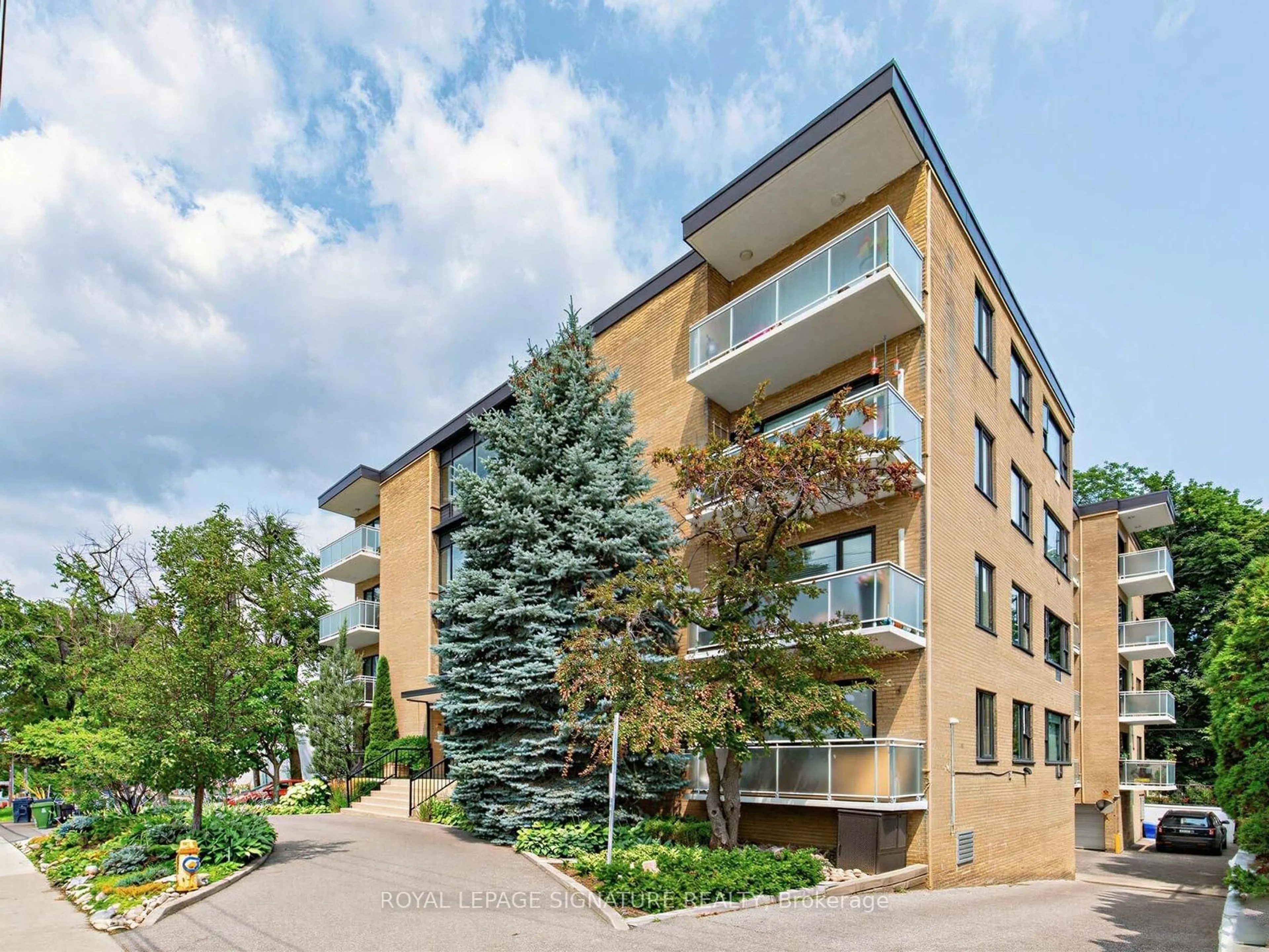 Unknown for 1901 Bayview Ave #106, Toronto Ontario M4G 3E4