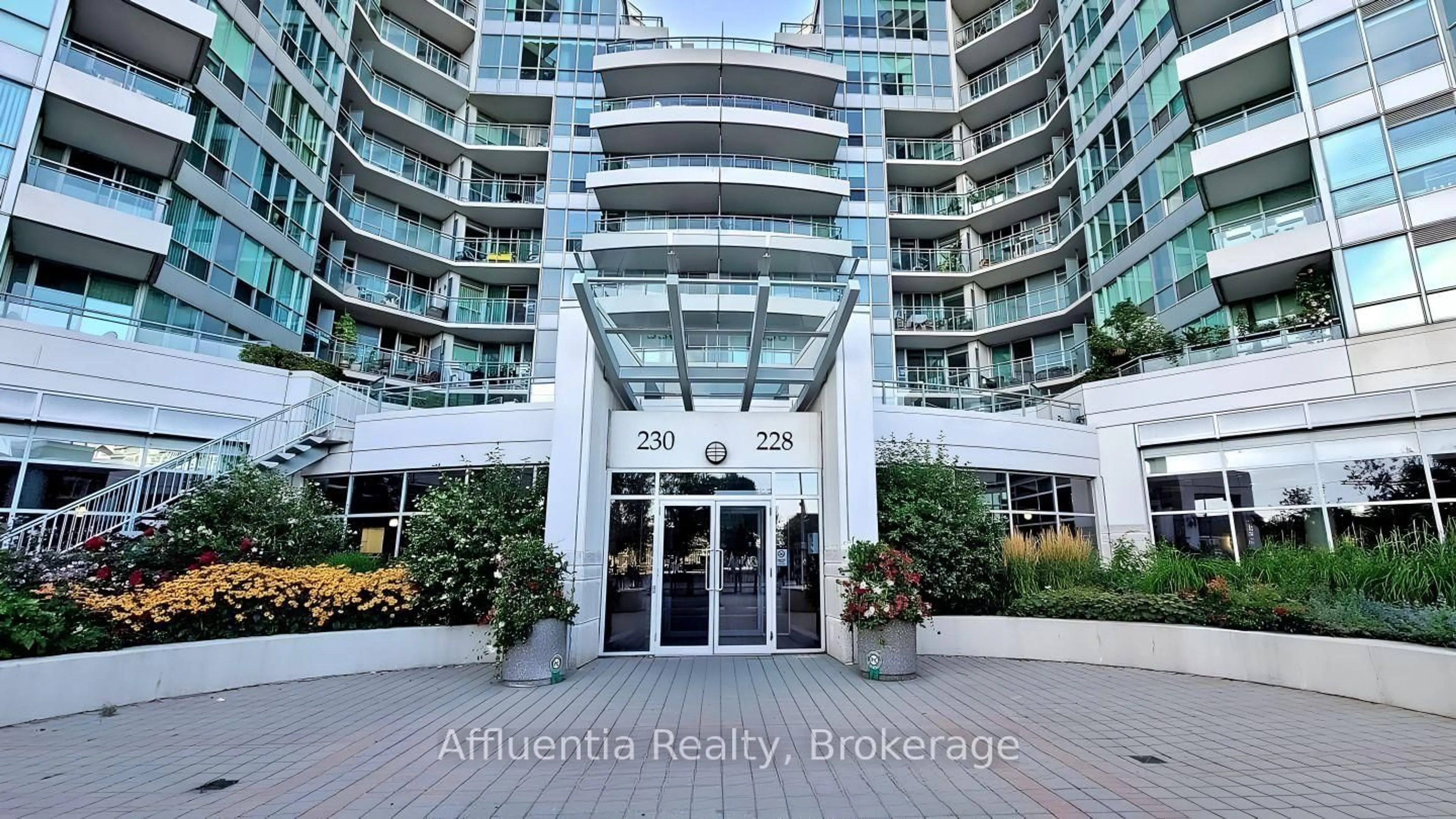 Indoor foyer for 228 Queens Quay #2510, Toronto Ontario M5J 2X1