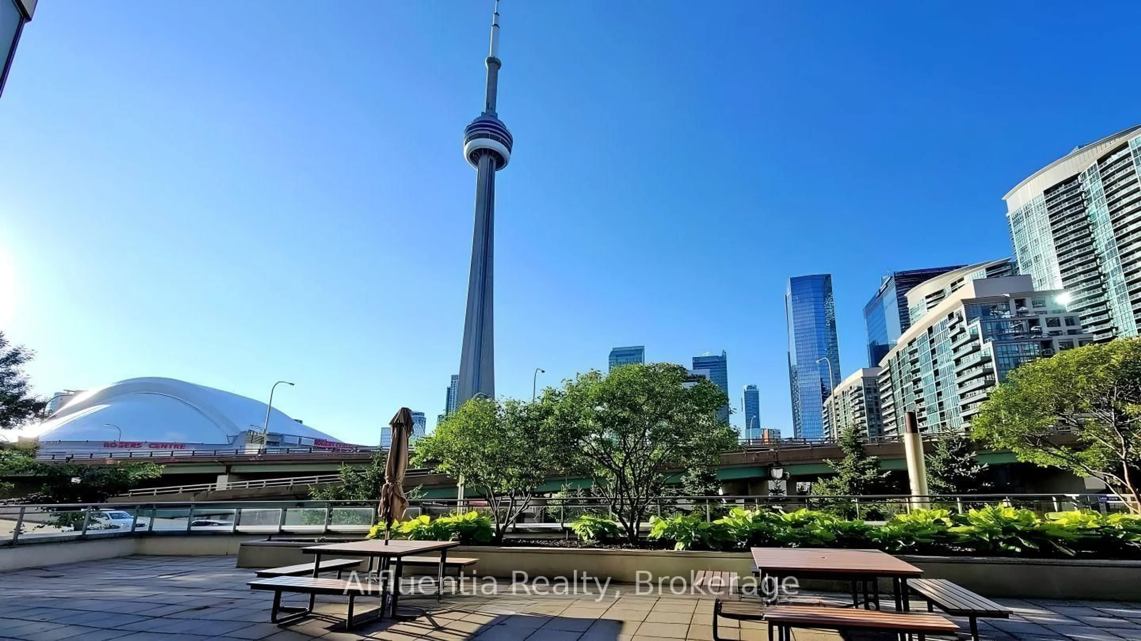 Patio, street for 228 Queens Quay #2510, Toronto Ontario M5J 2X1