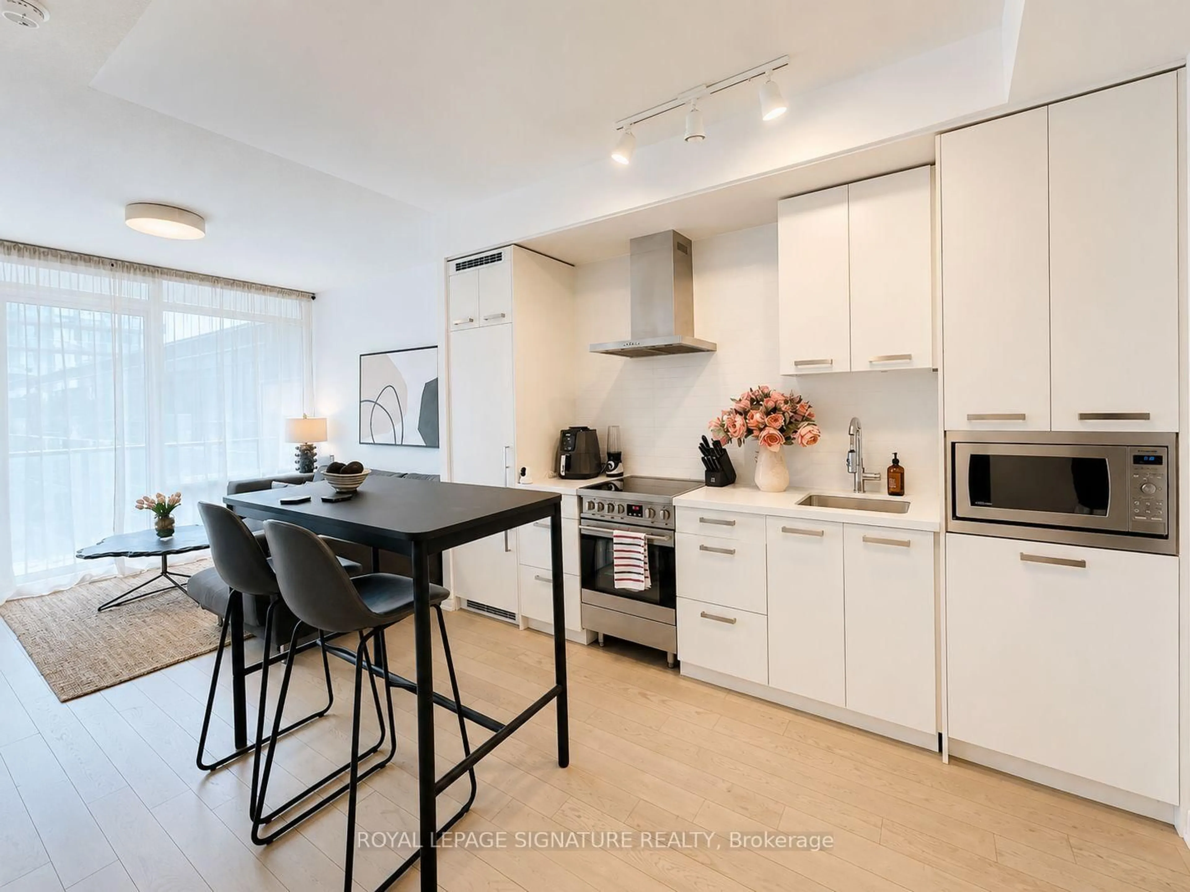Open concept kitchen, unknown for 455 Front St #N431, Toronto Ontario M5A 0G2