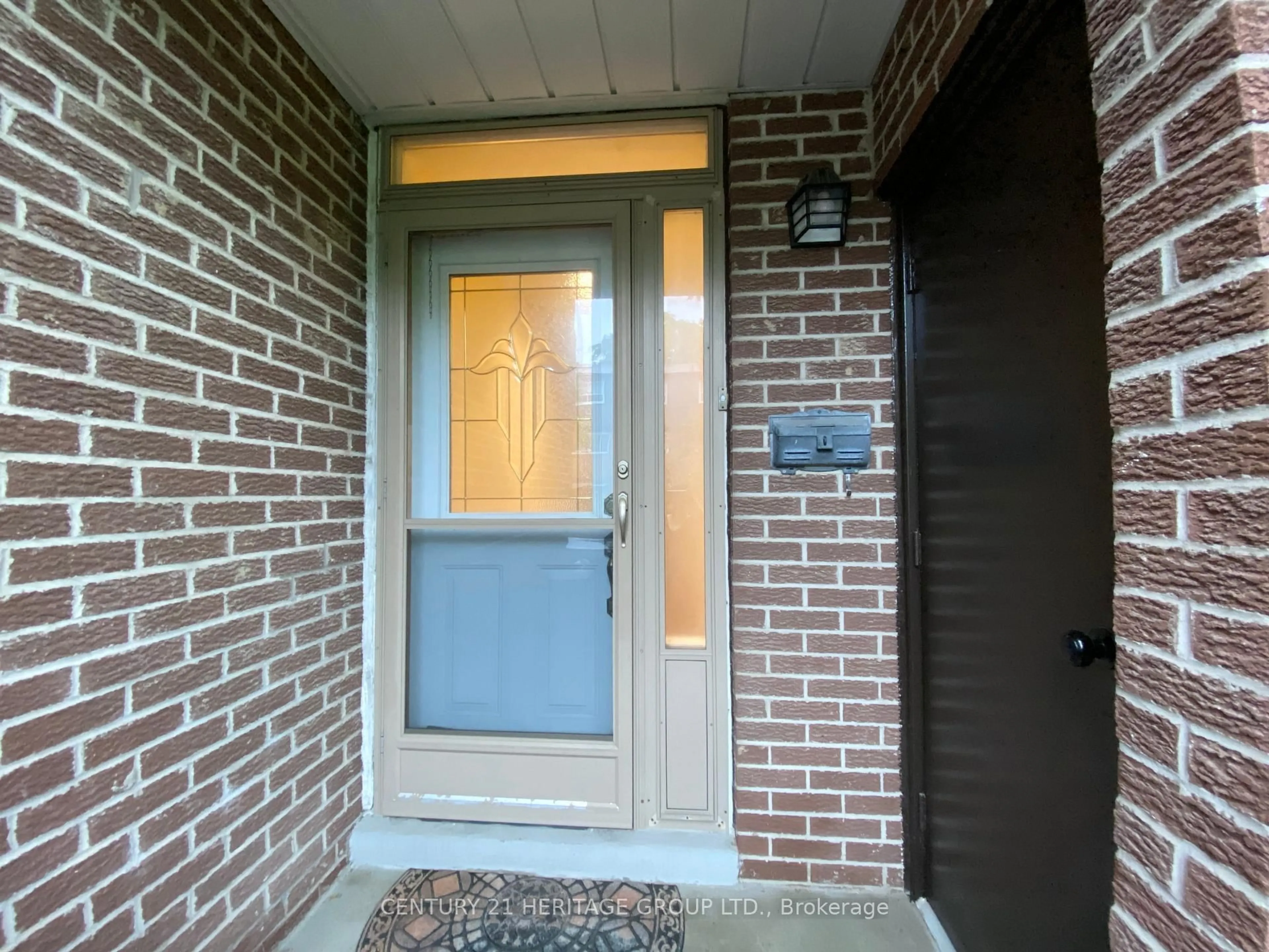 Indoor entryway for 65 Black Hawk Way, Toronto Ontario M2R 3L7