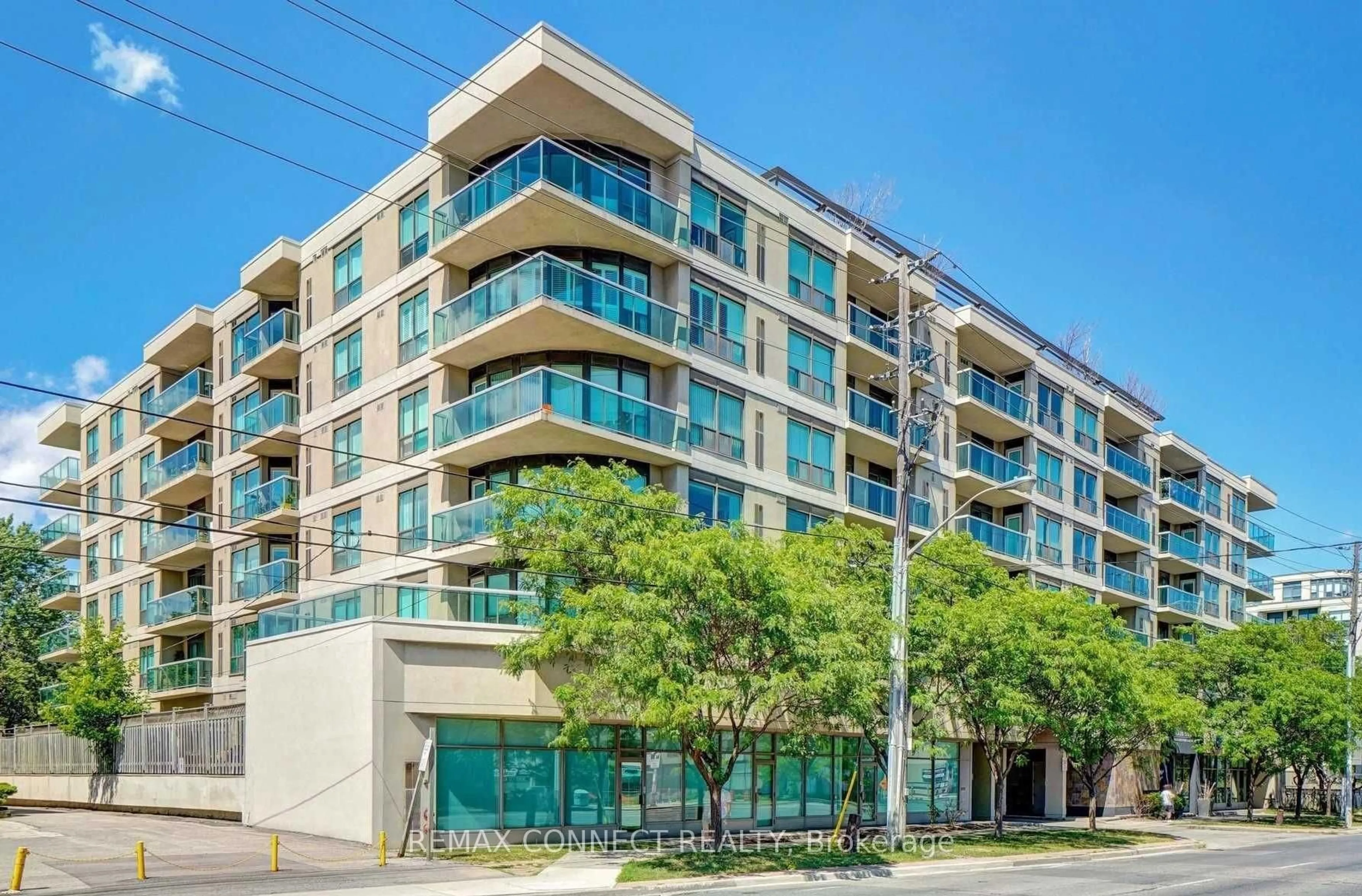 Patio, building for 890 Sheppard Ave #504, Toronto Ontario M3H 2T5