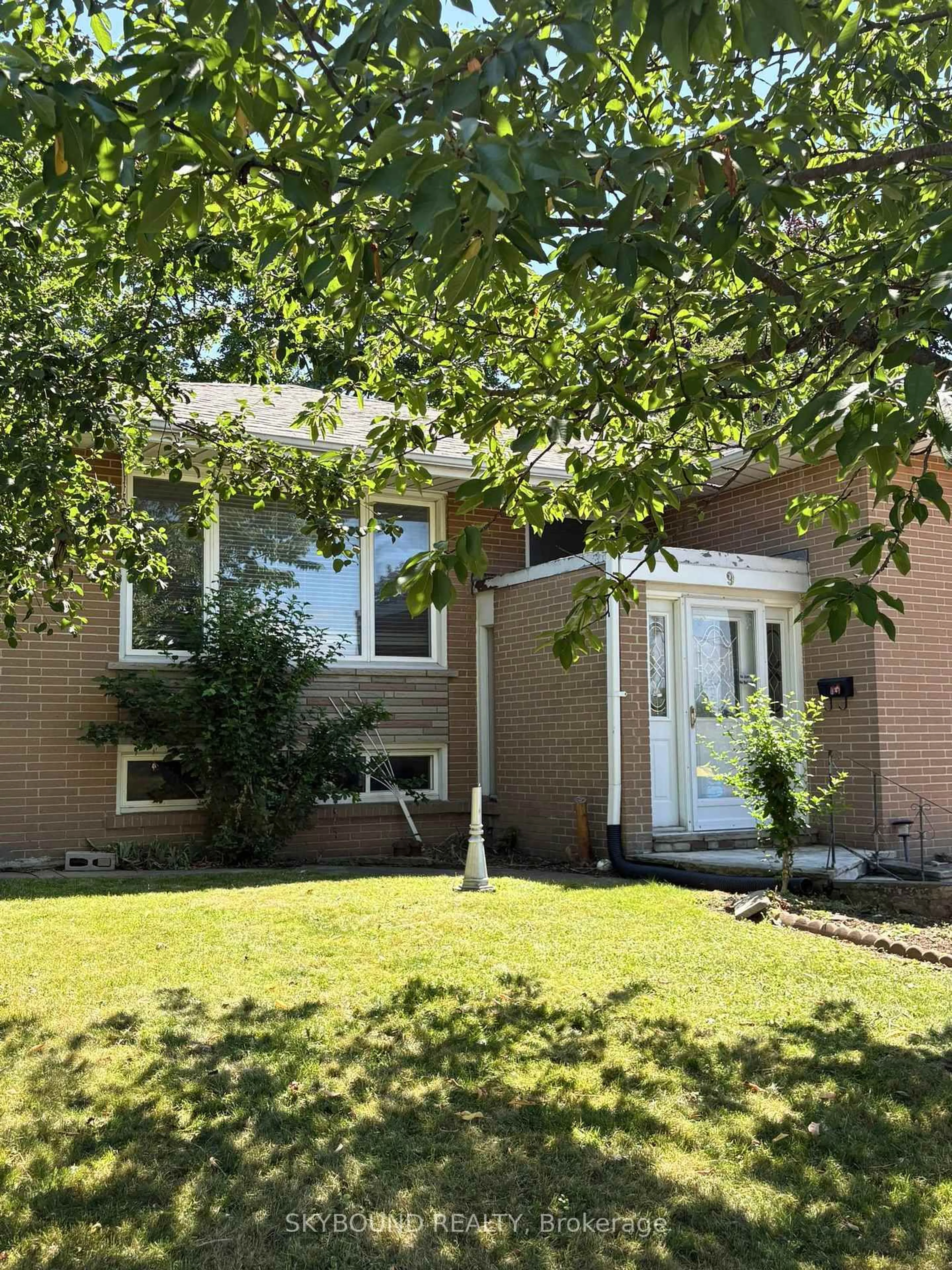 Home with brick exterior material, street for 9 Caronport Cres, Toronto Ontario M3A 1G9