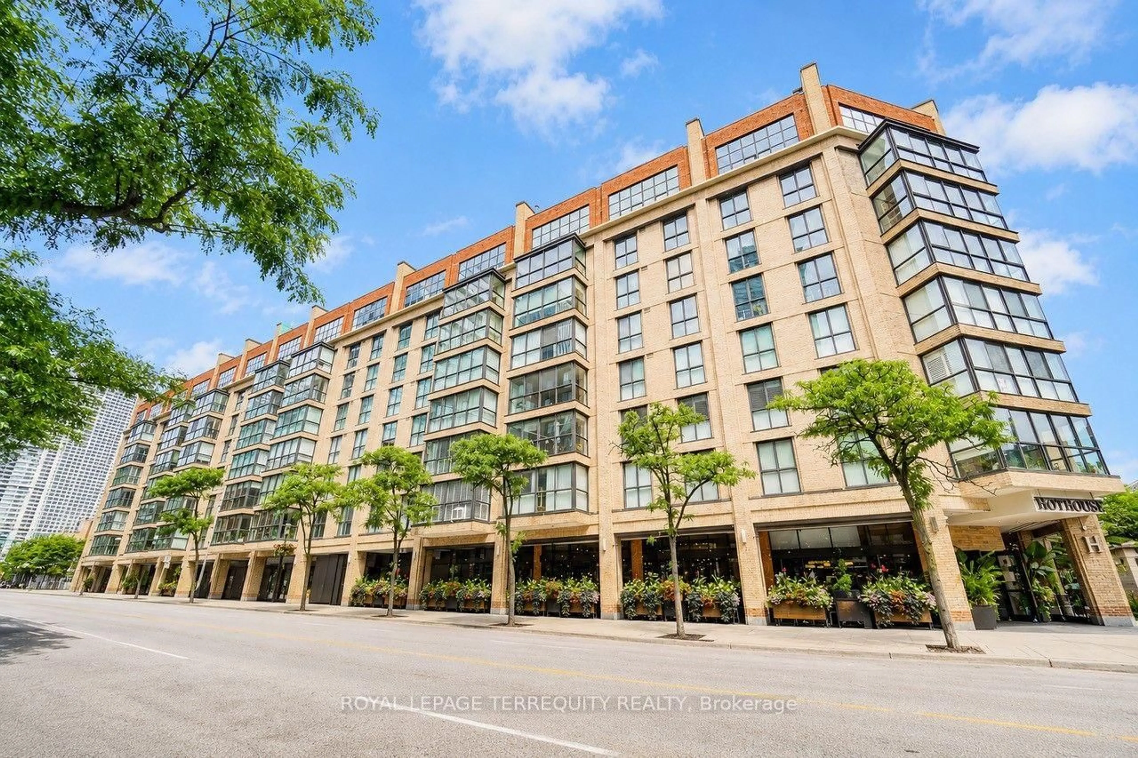 Unknown for 35 Church St #208, Toronto Ontario M5E 1T3