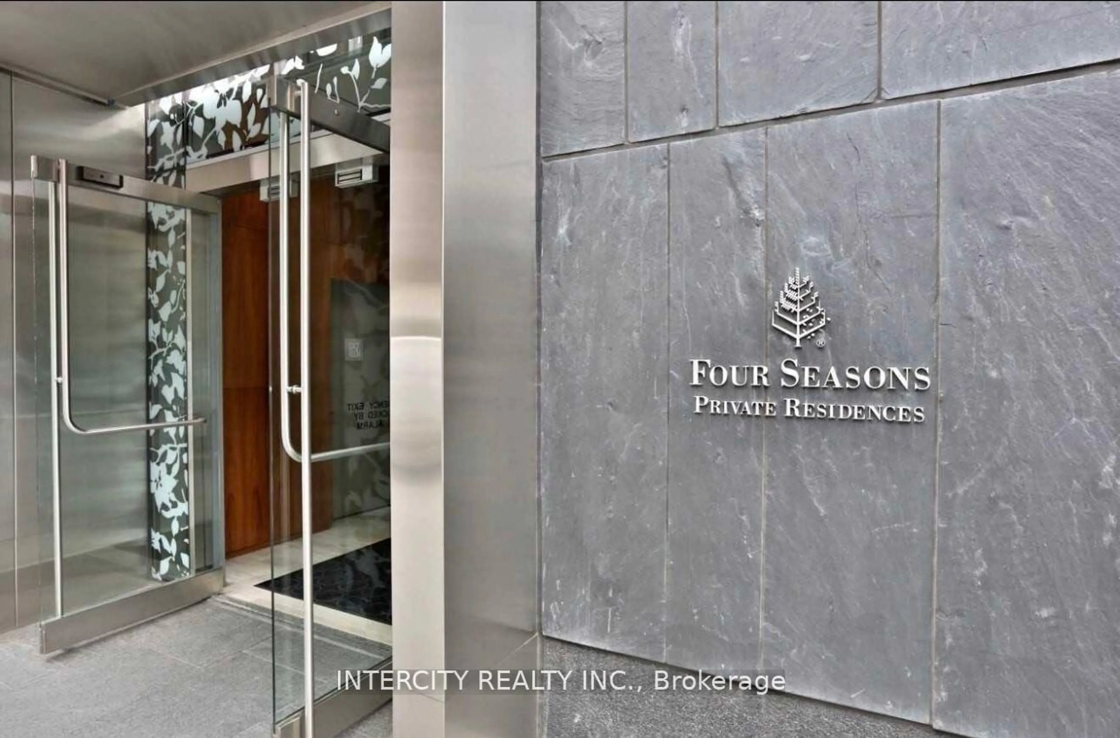 Indoor entryway for 50 Yorkville Ave #4001, Toronto Ontario M4W 0A3