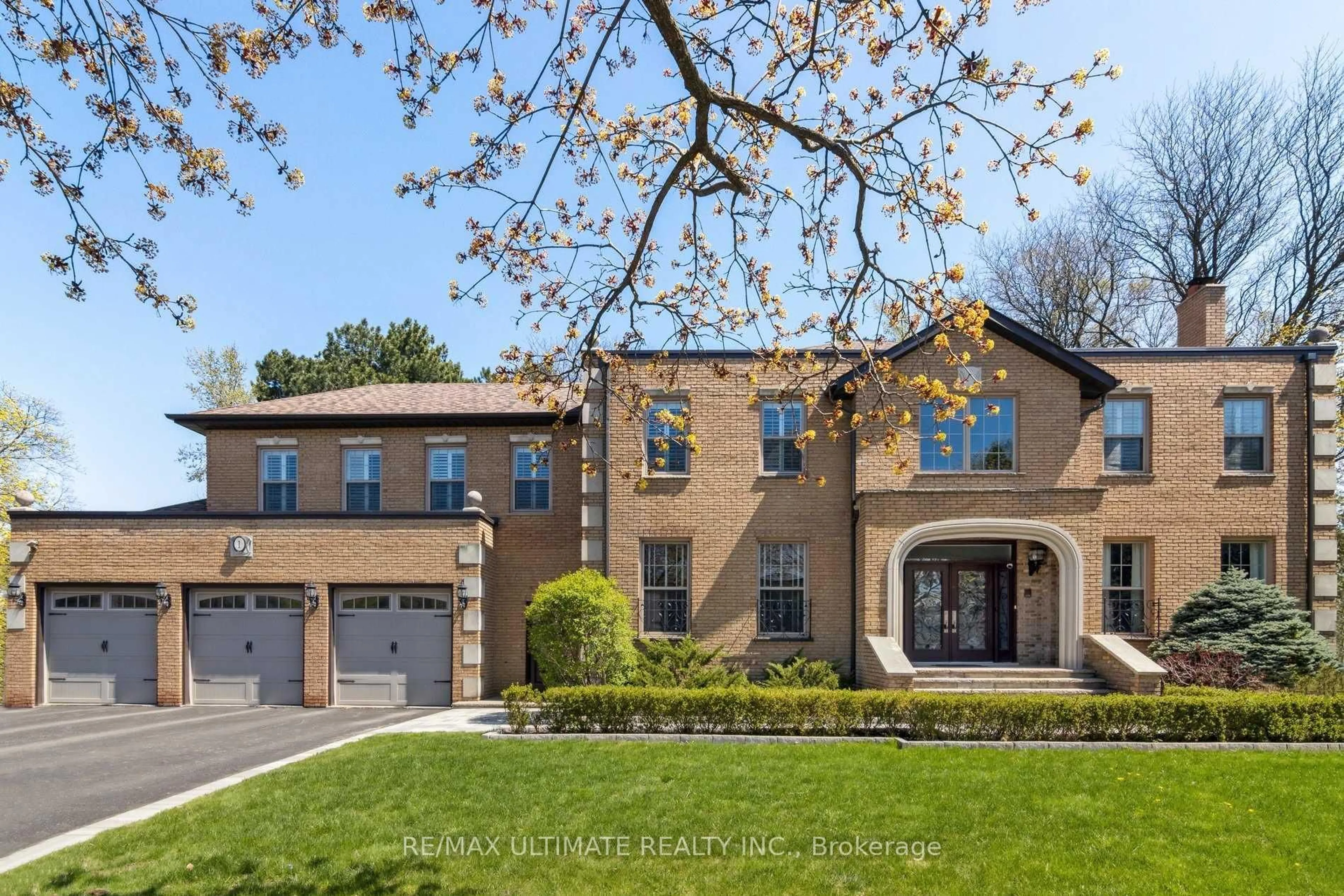 Home with brick exterior material, street for 1 Versailles Crt, Toronto Ontario M3B 2A8