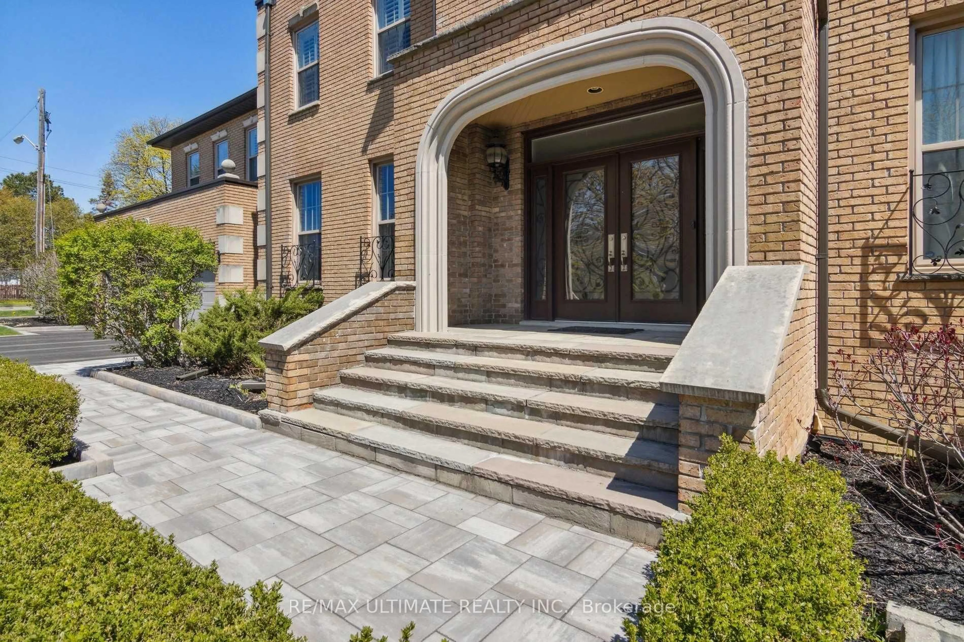 Home with brick exterior material, street for 1 Versailles Crt, Toronto Ontario M3B 2A8