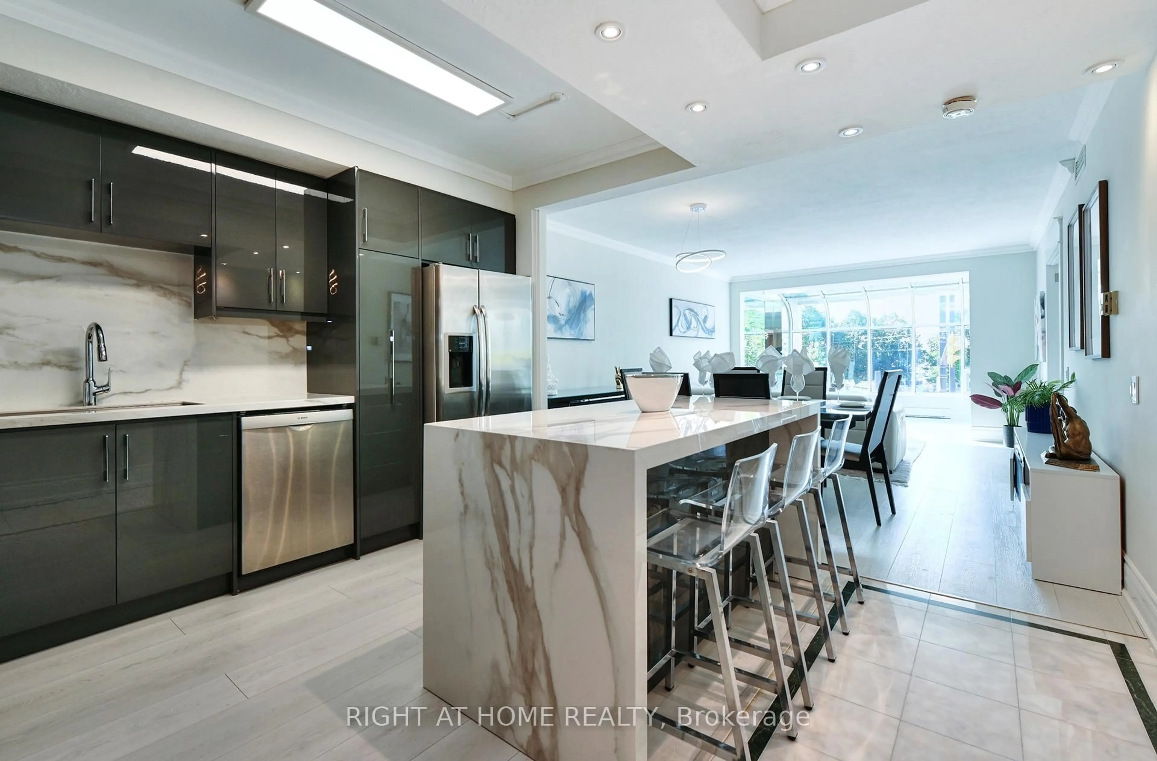 Contemporary kitchen, ceramic/tile floor for 460 Queens Quay #202E, Toronto Ontario M5V 2Y4