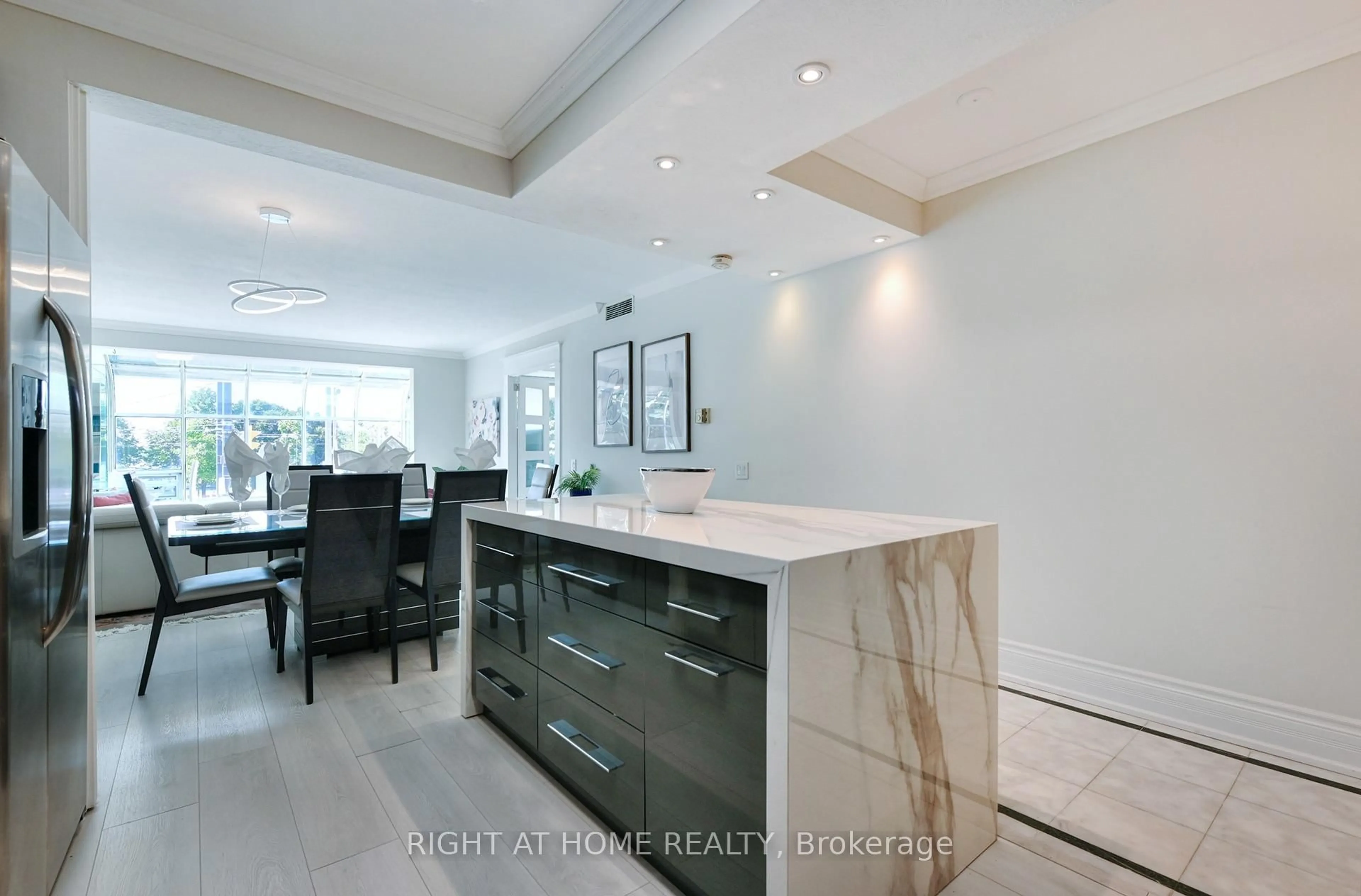 Contemporary kitchen, ceramic/tile floor for 460 Queens Quay #202E, Toronto Ontario M5V 2Y4