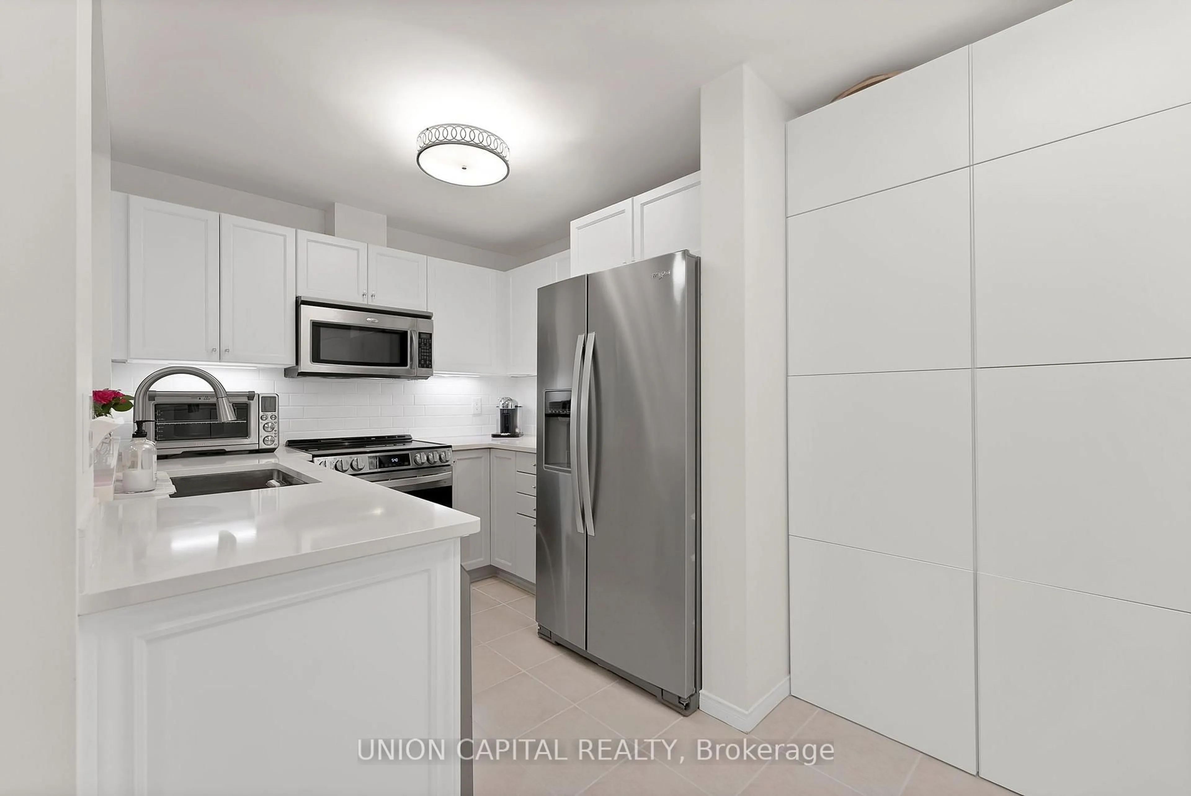 Standard kitchen, unknown for 108 Finch Ave #A3, Toronto Ontario M2N 6W6